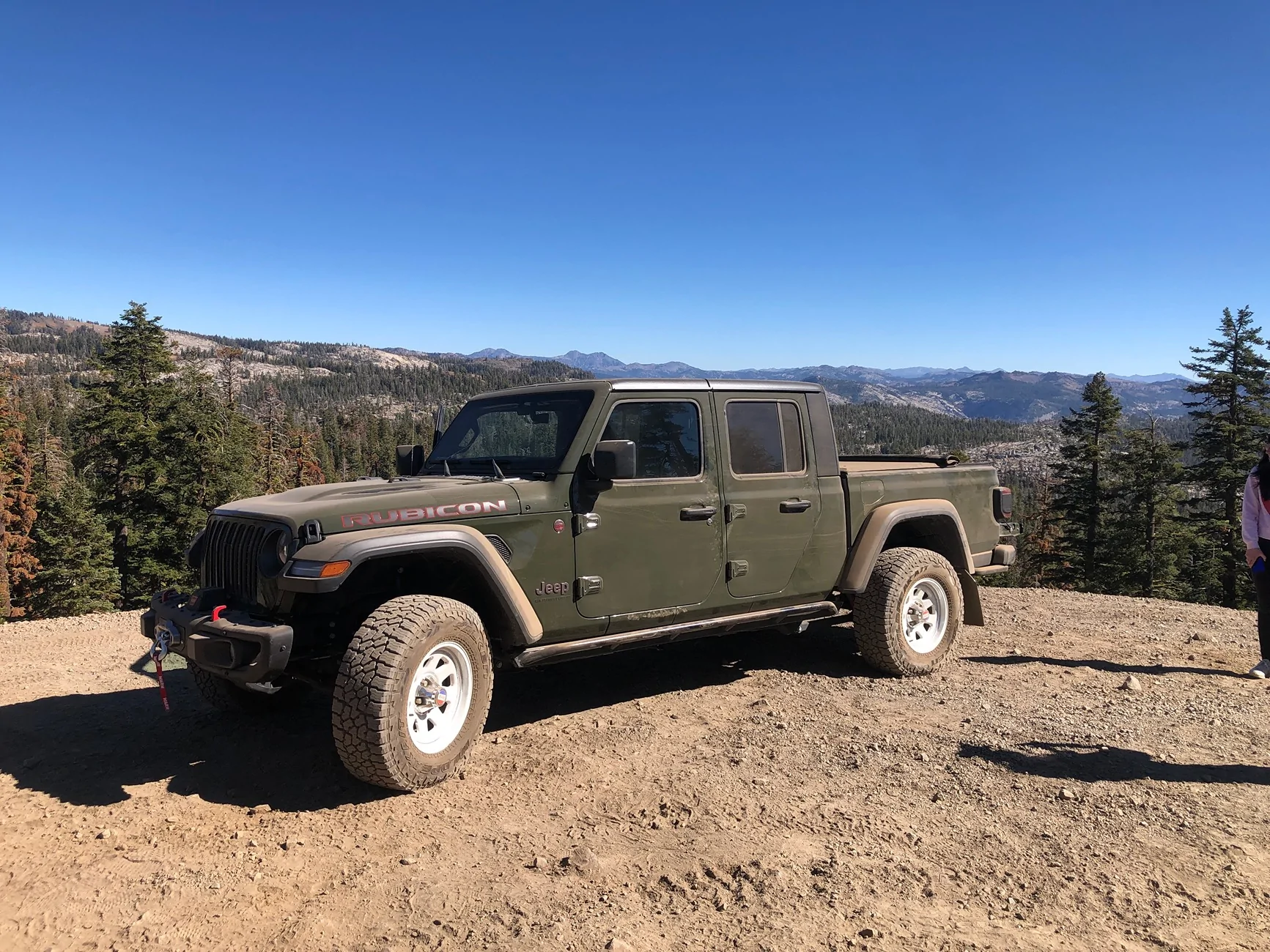 Jeep Gladiator SARGE GREEN Gladiator club 09F9CAF1-8758-43D8-8059-2729F3FD3A91