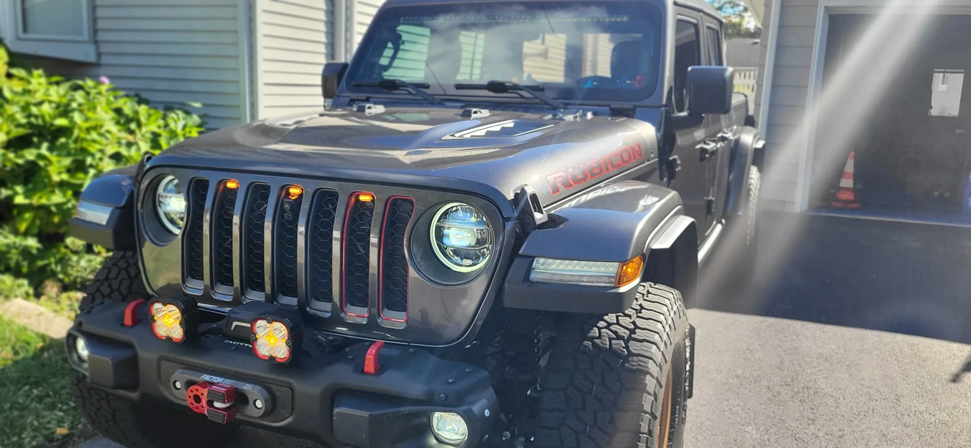 Jeep Gladiator Bumper/Winch Combo that won't block front trail camera. 20251008_151059