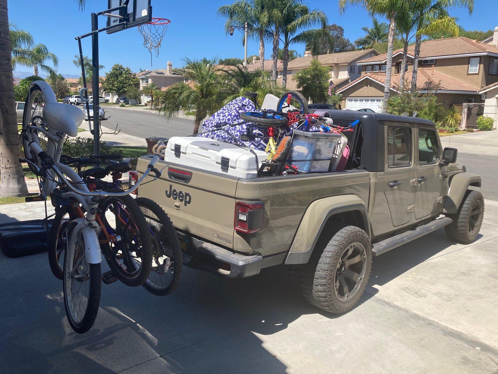Jeep Gladiator Trade my JLU for a JT? 170726-215e7aa72ac2a393b77c07aade332bd5