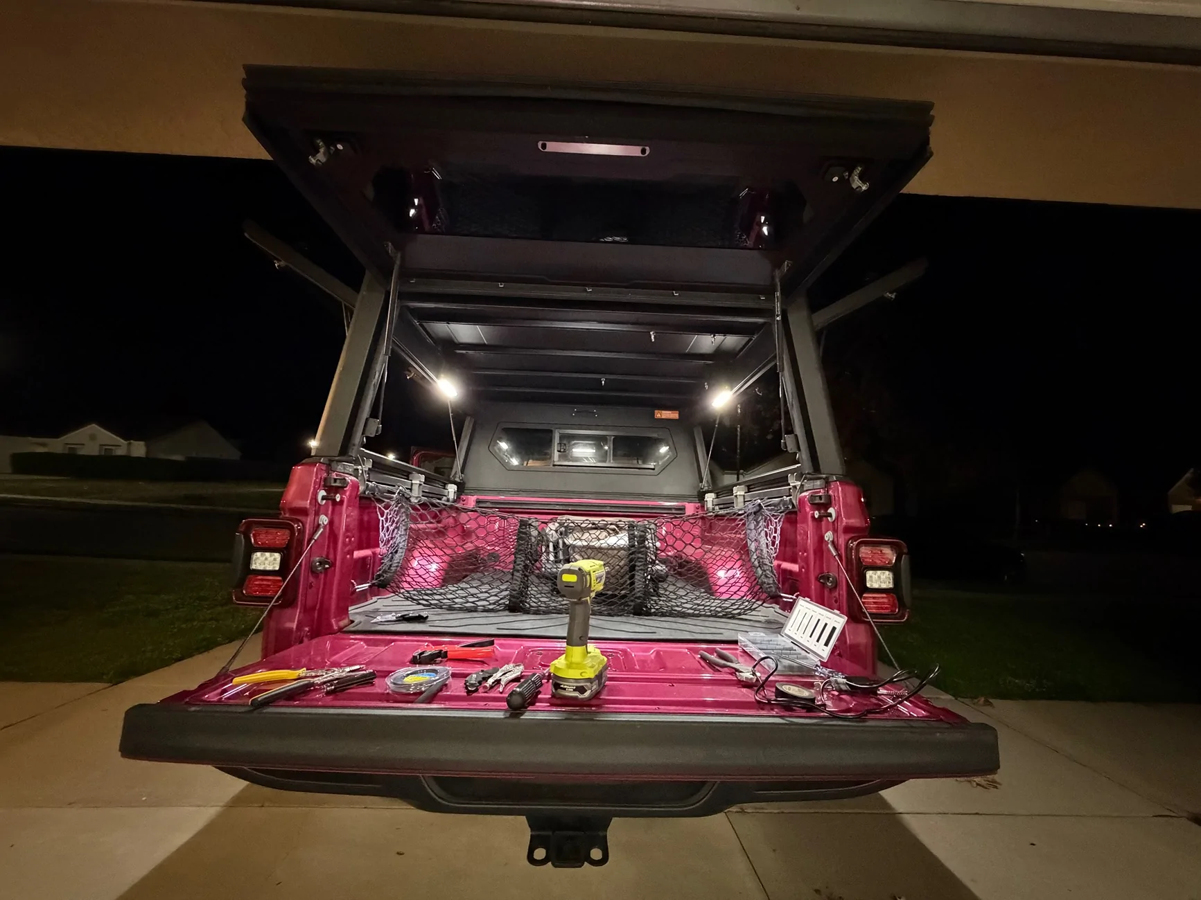 Jeep Gladiator Alu-Cab Contour Canopy Roll Call - not Camper IMG_0135