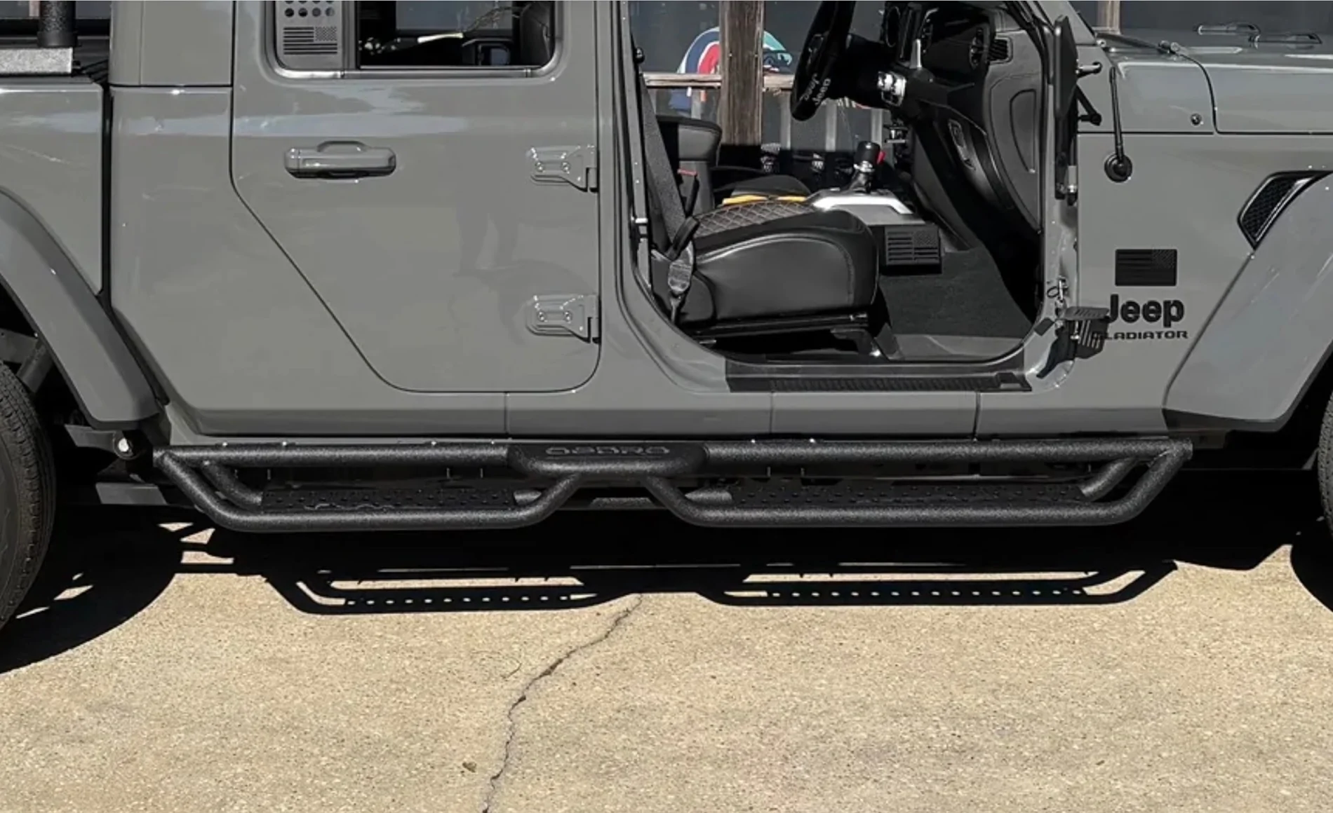 Jeep Gladiator Individual Steps vs Full Length Step Bar IMG_0561