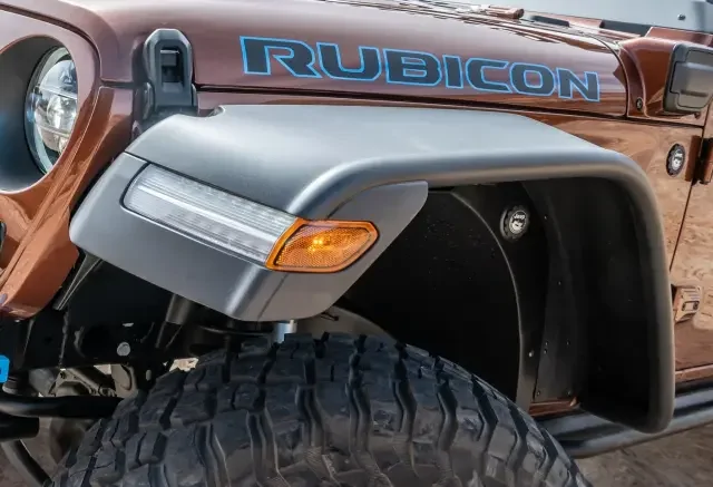 Jeep Gladiator JEEP COMMANDO 392 LIMITED EDITION by Fox Factory Vehicles debuts for Veterans Day! 🪖 🫡 1763050471924-iy