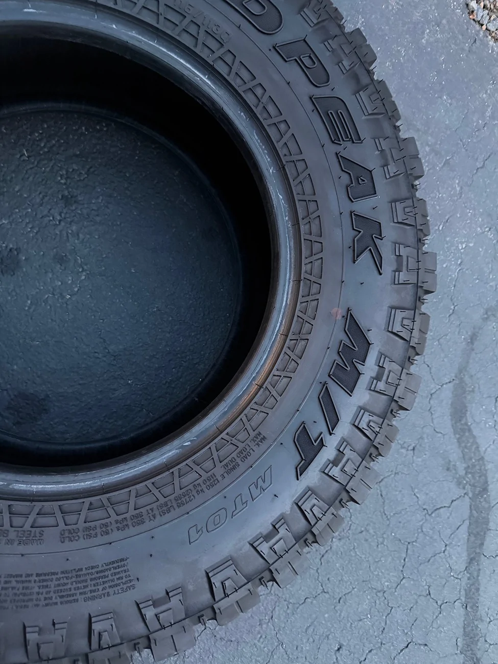 Jeep Gladiator Falken Wildpeak M/T Take-Offs 285/70r17 - 2025 Rubicon - Set of 5 ($1100) Tirepic5