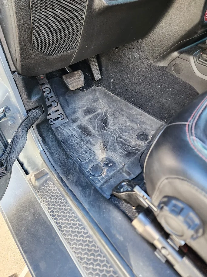 Jeep Gladiator 3Wliners floor liners mats - review plus Black Friday Giveaway 1
