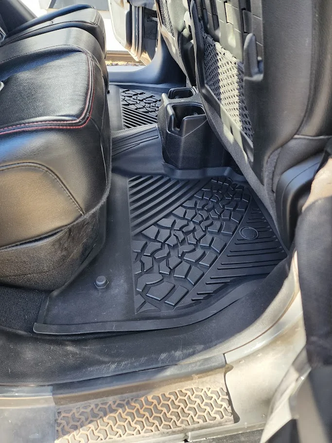Jeep Gladiator 3Wliners floor liners mats - review plus Black Friday Giveaway 8