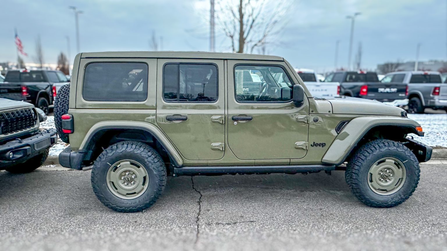 Jeep Gladiator Jeep 41 color way with Gator Black Rhino wheels IMG_7822_jpg-2-1536x864