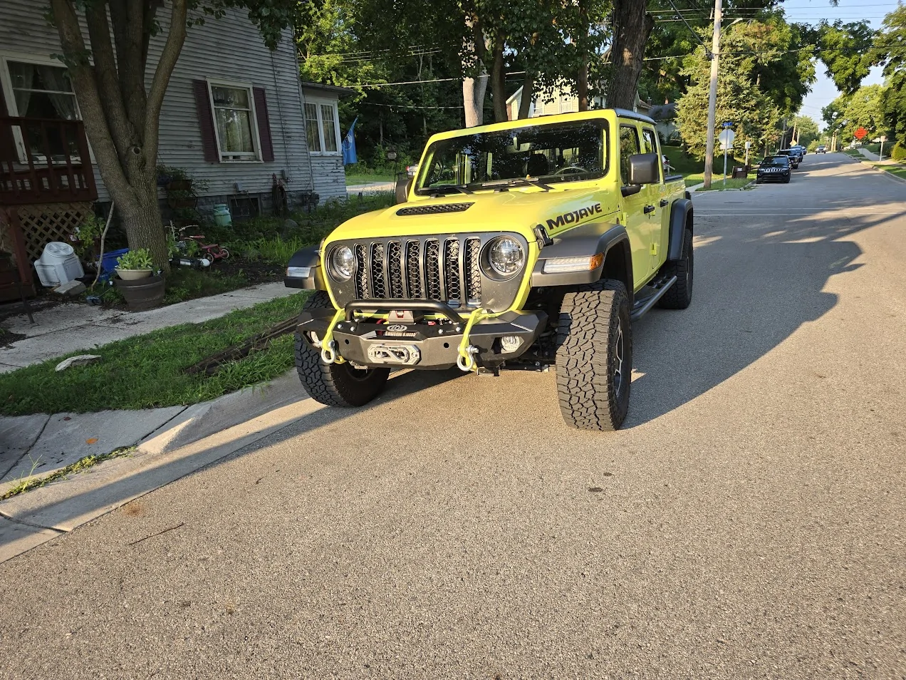 Jeep Gladiator Advice on winches?  Mounting & wiring? 20240715_194623