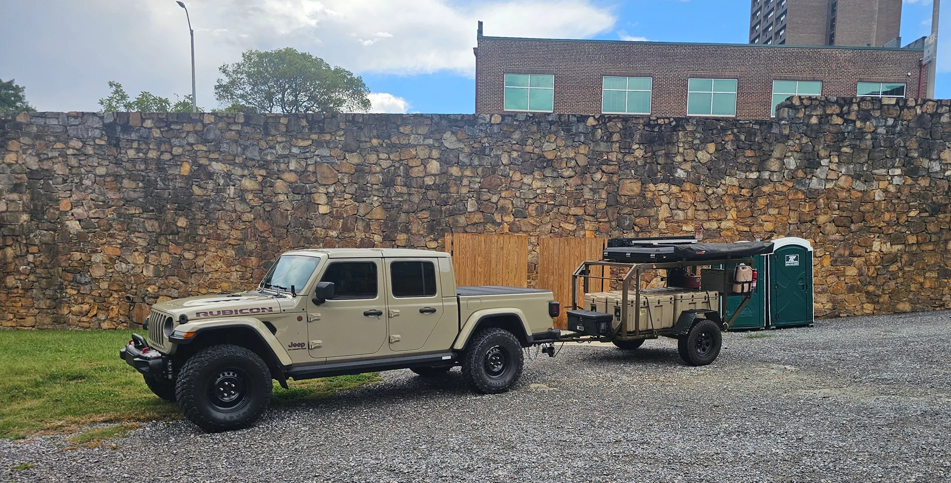 Jeep Gladiator So for those with Overlander rigs, questions.. 20250927_123156(2)