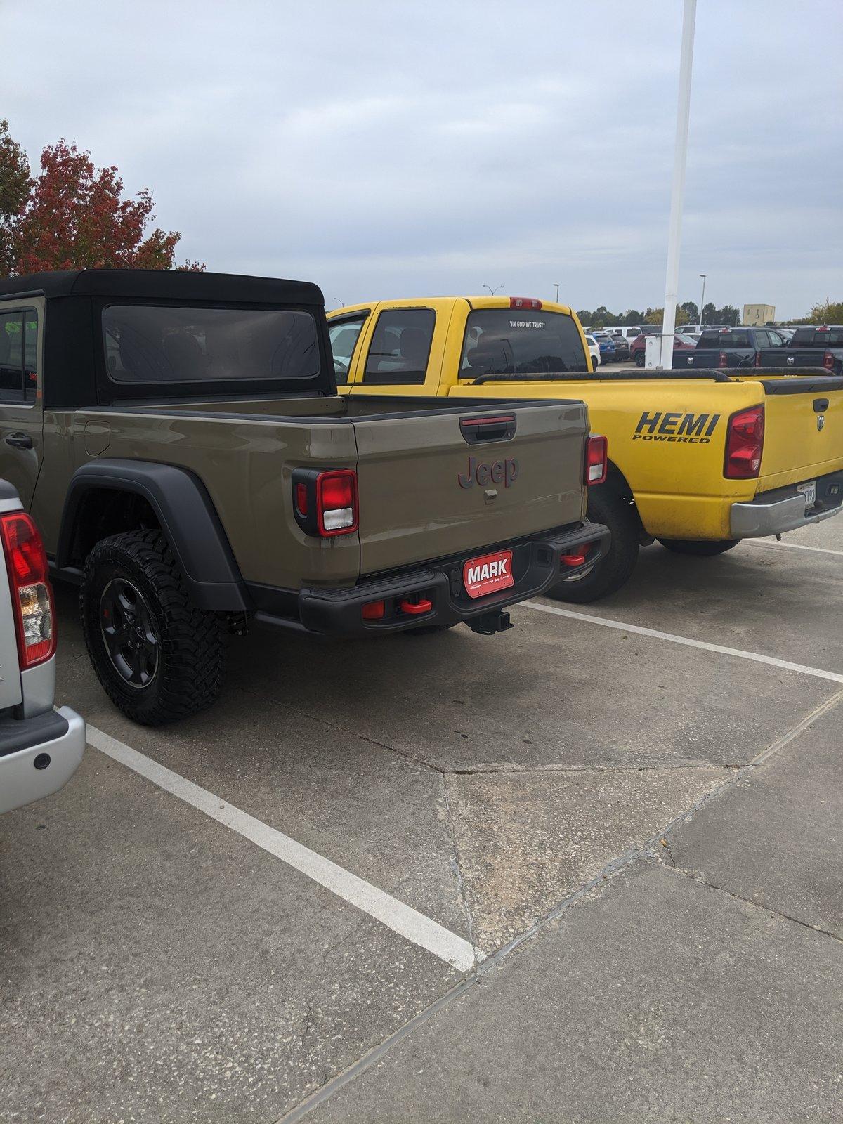 Jeep Gladiator Request: Gladiators with soft tops FF1BB5D1-0437-406C-8702-D53BE2EB1117