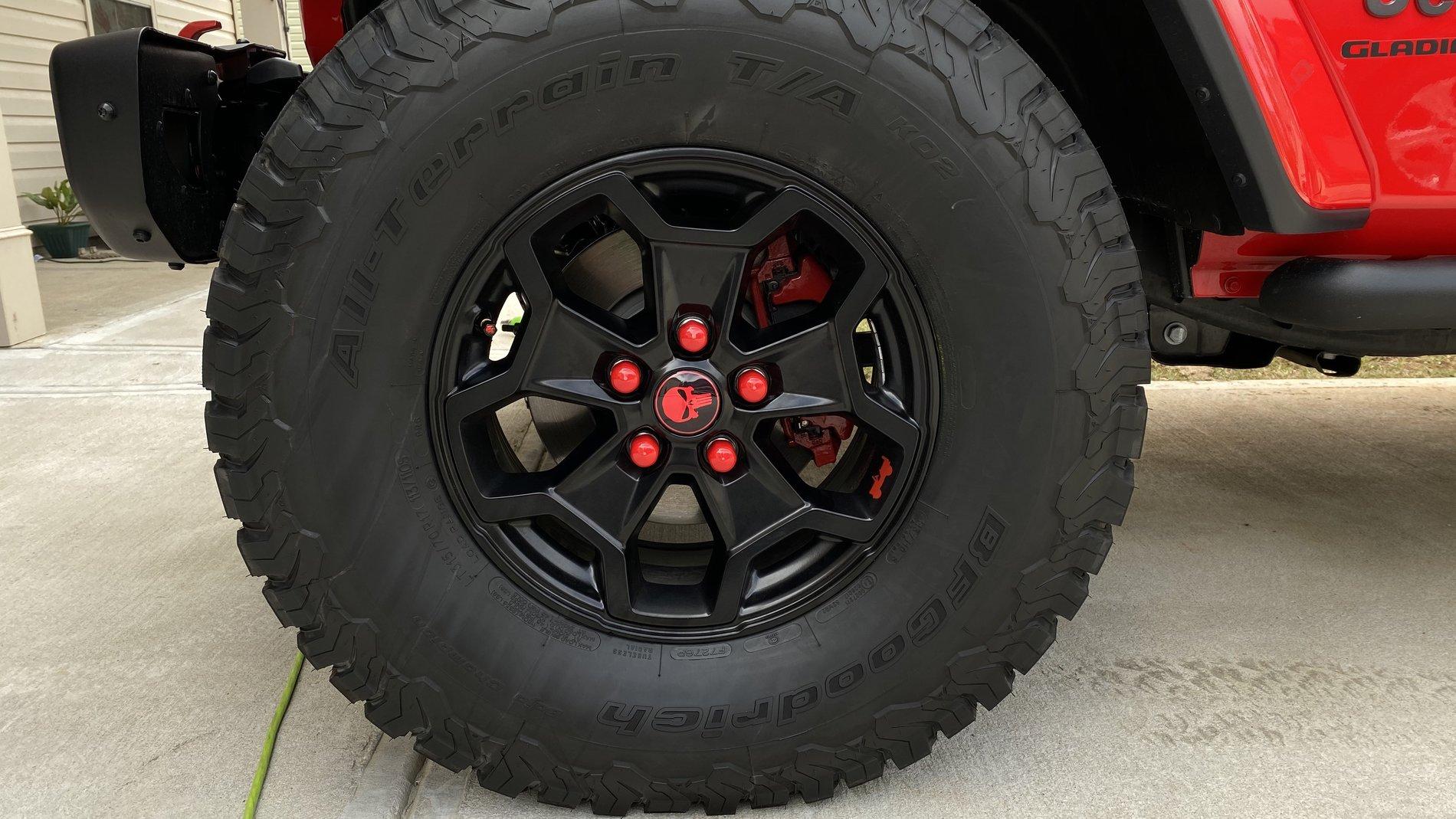 Jeep Gladiator LE Rims w/ New 35" KO2 for sale (includes TPMS) B81A99BB-80BC-4B33-A184-651378677728