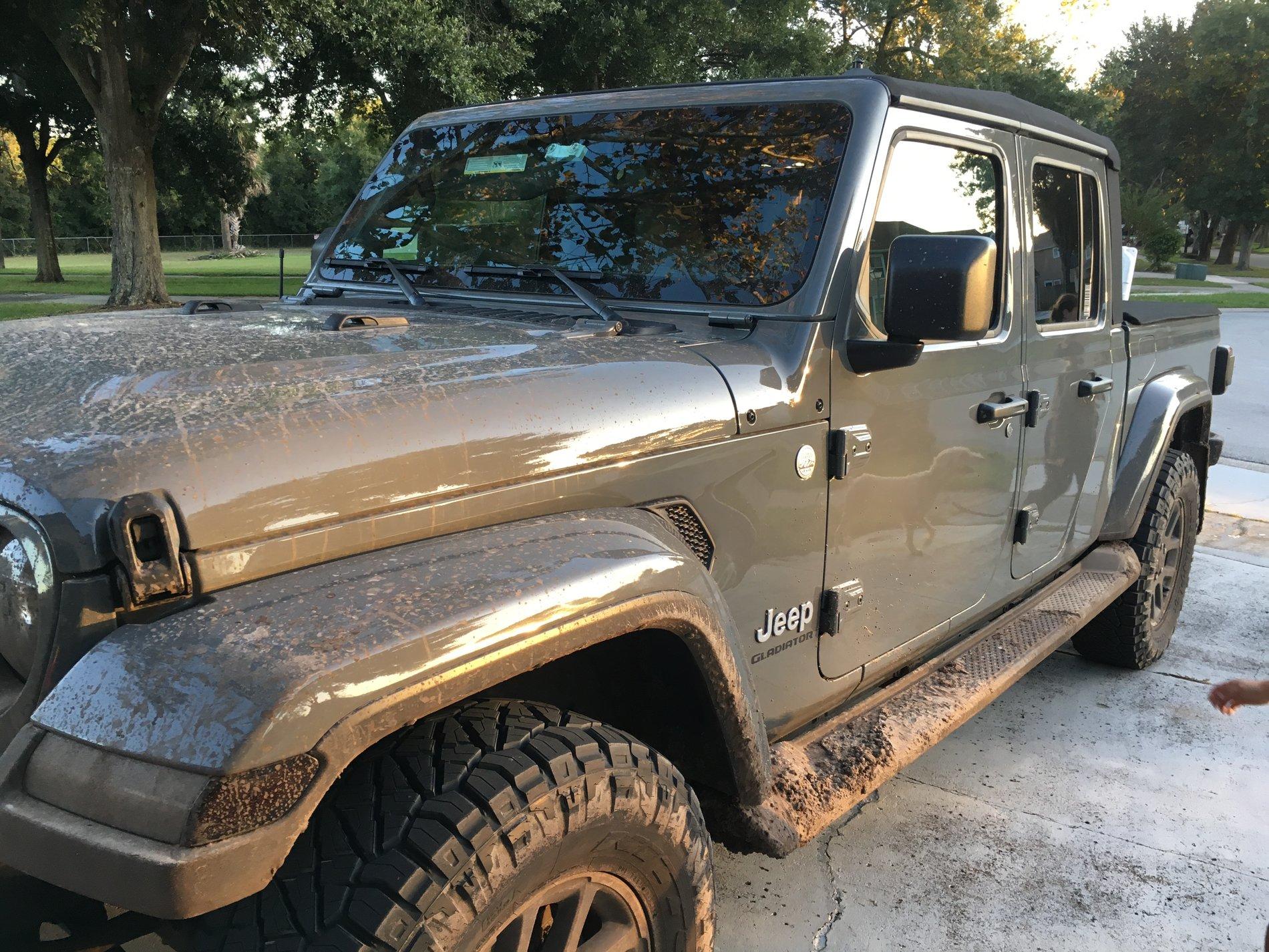 Jeep Gladiator Is there any off-road advantage to the overland side steps? 23B7247F-EBD2-46B8-9E48-0D3B29CC6608