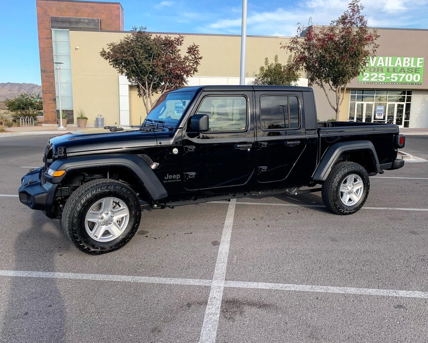 Jeep Gladiator JL to JT owners, post up both 8D66A11D-EA48-408A-9A08-9A1817DB2B90