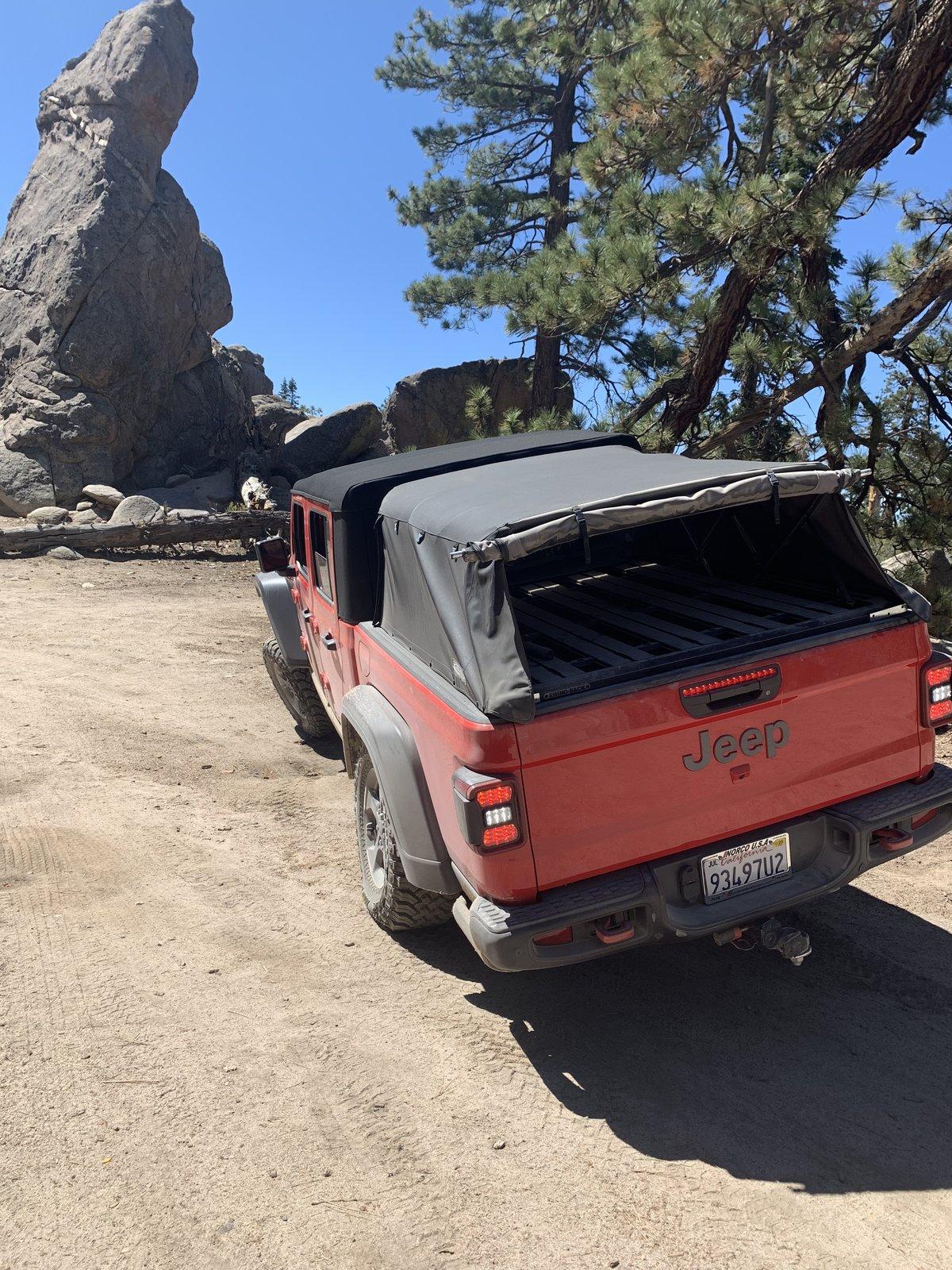 Jeep Gladiator No Caps/Toppers/Shells at Sema? DDEE70D6-5055-4DBB-9FDC-2144C3CC3056