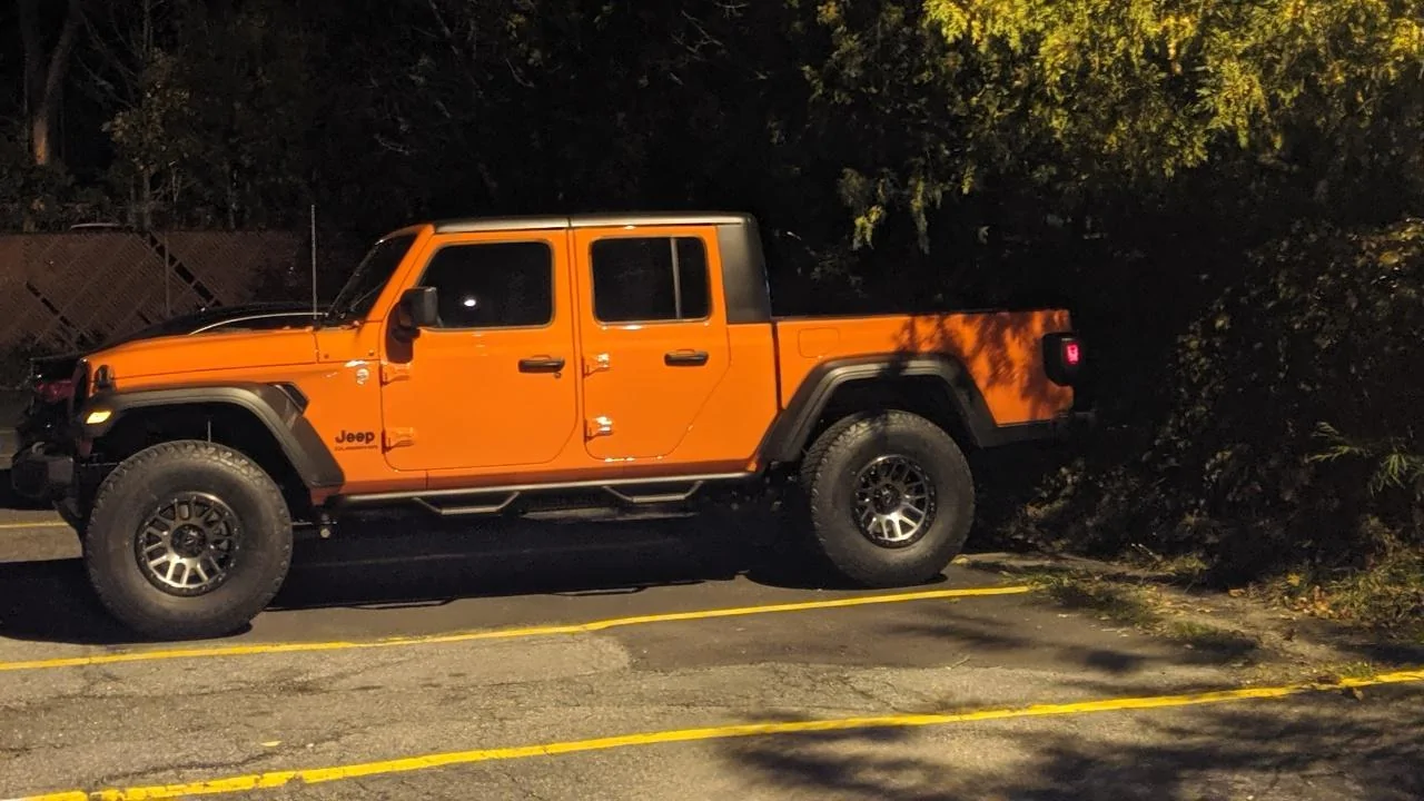 Jeep Gladiator N-FAB steps IMG_20191010_234102