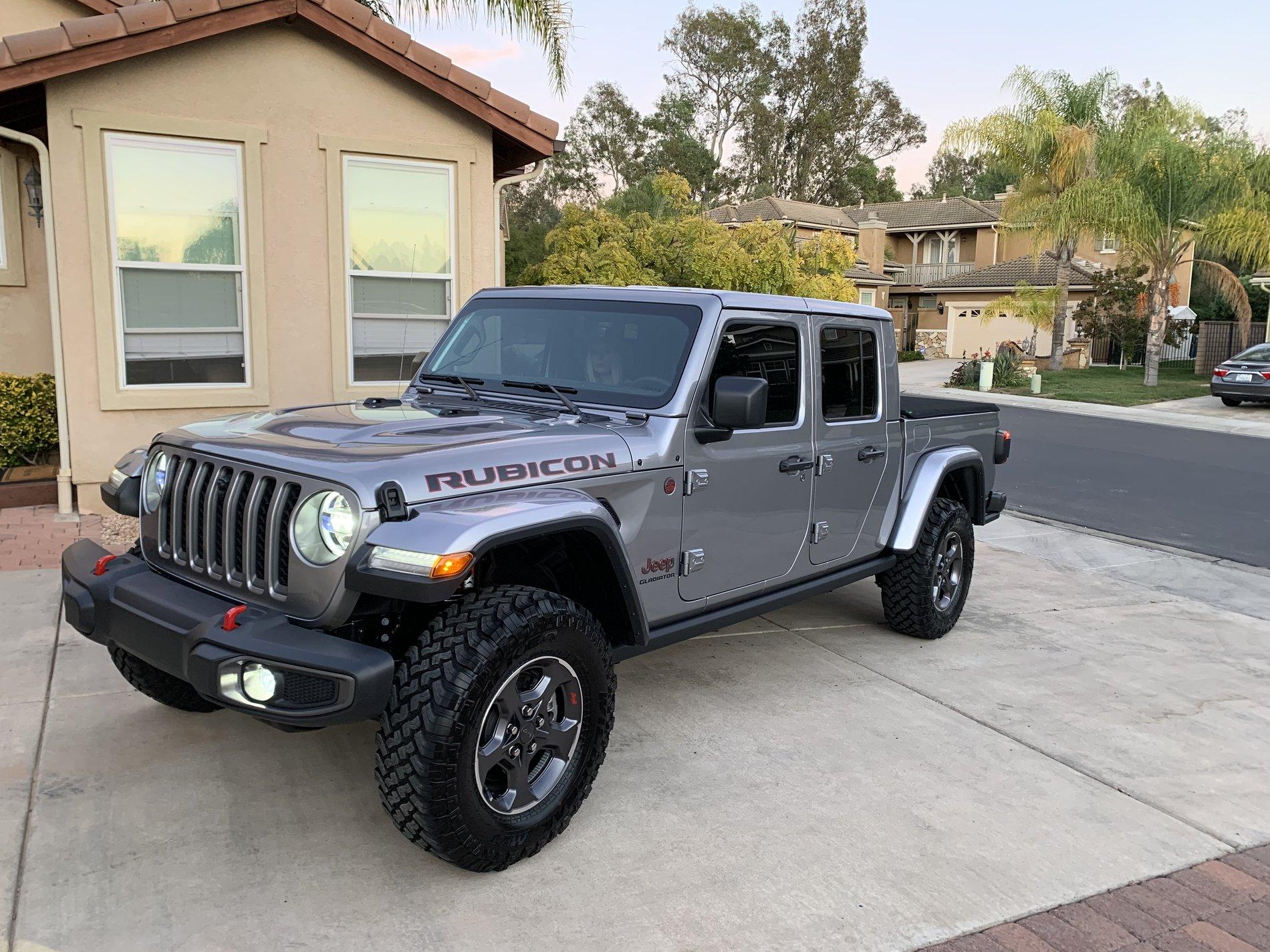 Jeep Gladiator 2020 Gladiator Rubicon - Billet Silver for Sale IMG_7961