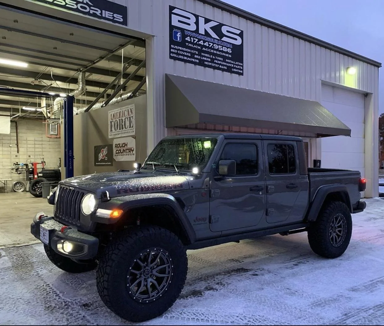 Jeep Gladiator STING GRAY Gladiator JT Club 7C662CDC-DB39-483B-861D-0674AABCF419