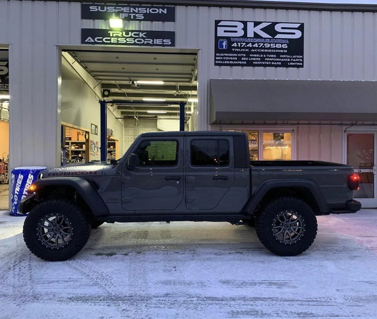 Jeep Gladiator STING GRAY Gladiator JT Club 5E5307E1-2CE9-4CE5-AF19-249CF495C760