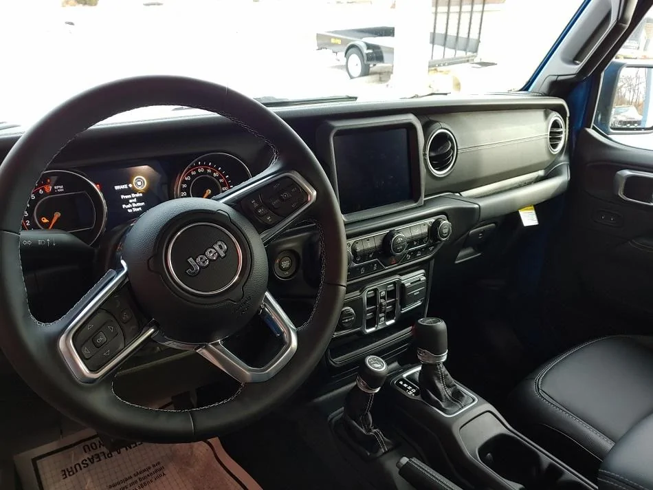 Jeep Gladiator Took Delivery of Your JT? Sign in Here! jt-dash