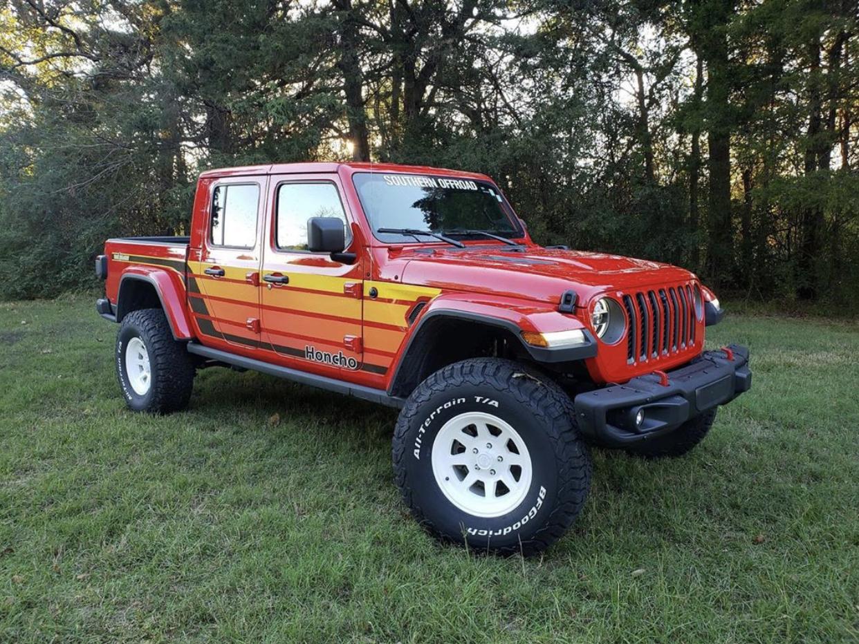 Jeep Gladiator FIRECRACKER RED Gladiator JT Club CF0A7473-1556-4E64-A024-CA3FABF3340A