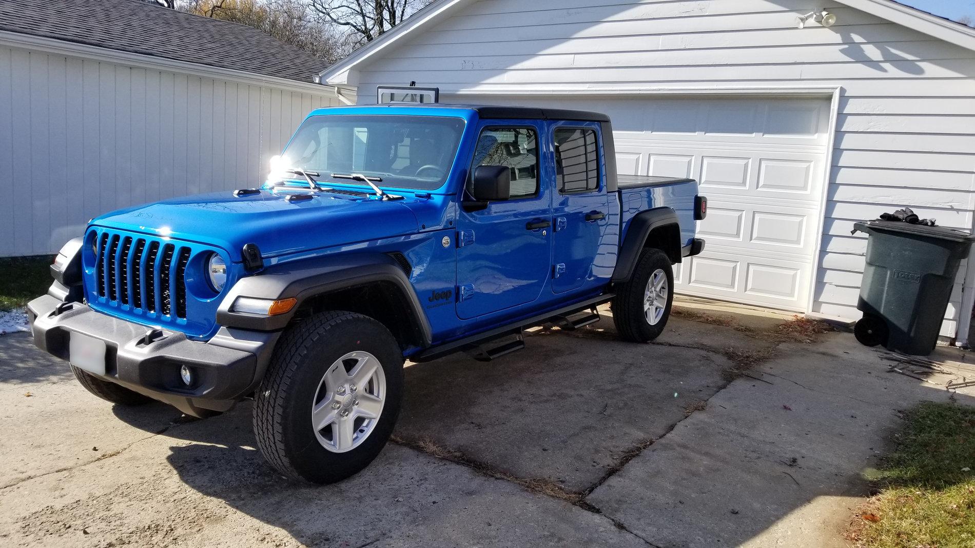 Jeep Gladiator Anyone else DIY install N-FAB Predator Pro steps? 20191114_111144