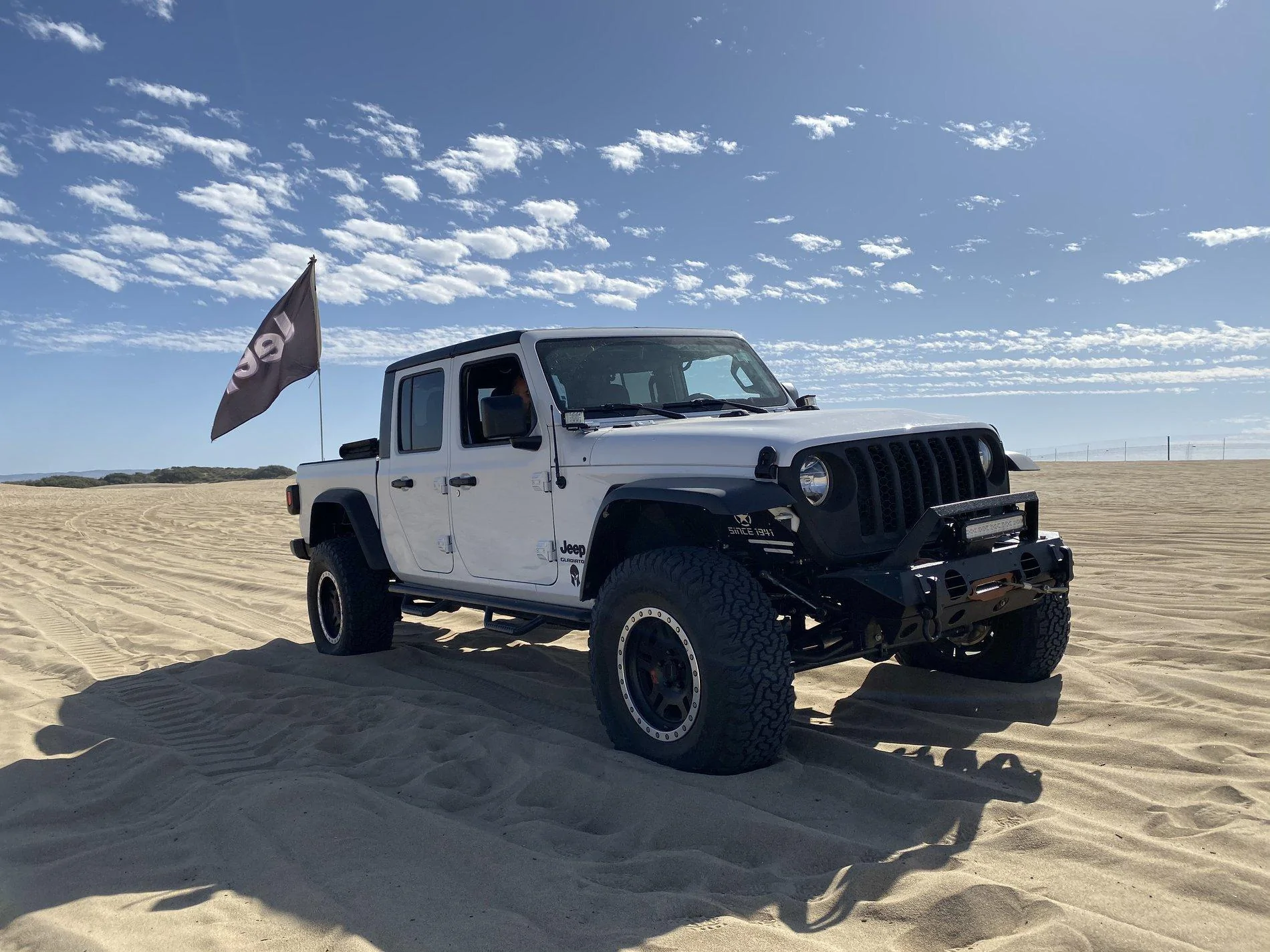 Jeep Gladiator UPDATED- 8/6/2021 Bright white Sport-S Max Tow Build 05BC4176-5174-451D-A6DE-E0D2B4DFE421
