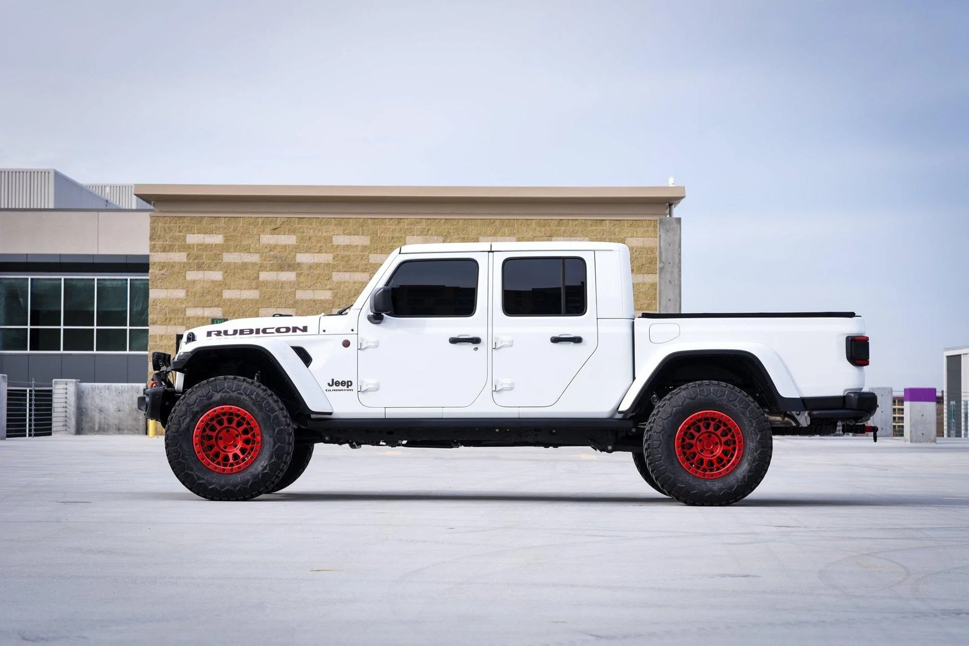 Jeep Gladiator ALL NEW WHEELS BLACK RHINO 74791169_10218373665391476_9193812384001556480_o