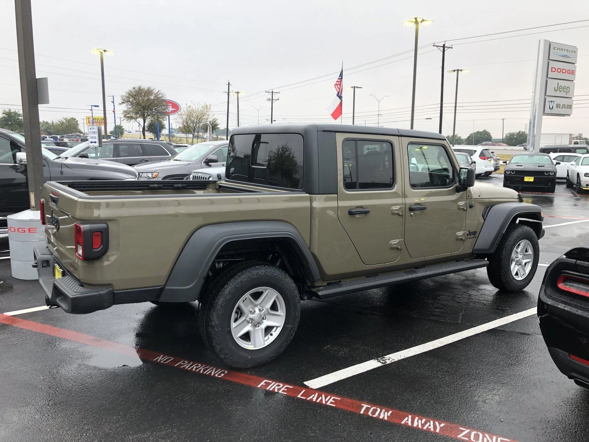 Jeep Gladiator GATOR Gladiator JT Club 7D4D9145-82CB-48E3-BEB9-299A0B989A79