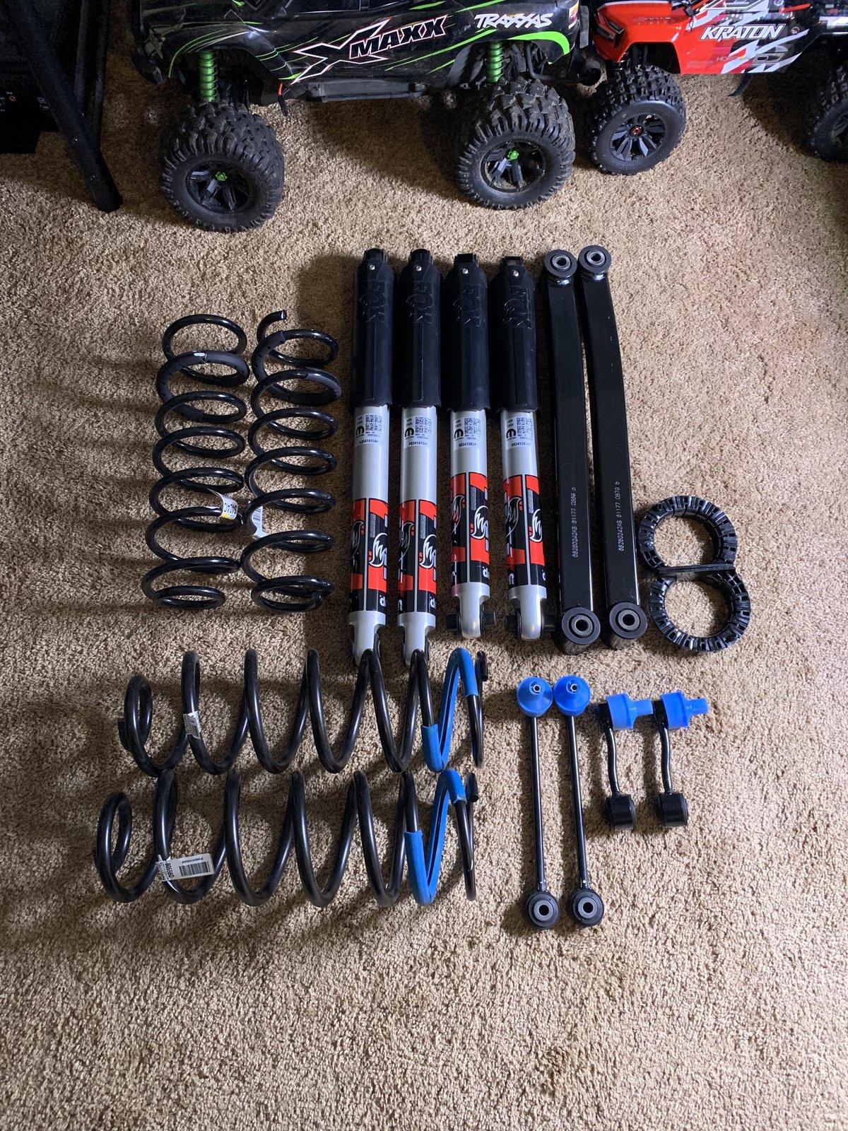 Jeep Gladiator 250$ Rubicon LE stock takeoff suspension with Jeep crate 520A3D16-1D49-4302-9FE6-6C699331FFBB