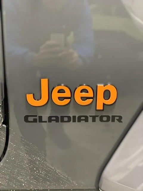 Jeep Gladiator STING GRAY Gladiator JT Club 3963E846-7A5D-445C-A910-7EBD610D2C2E