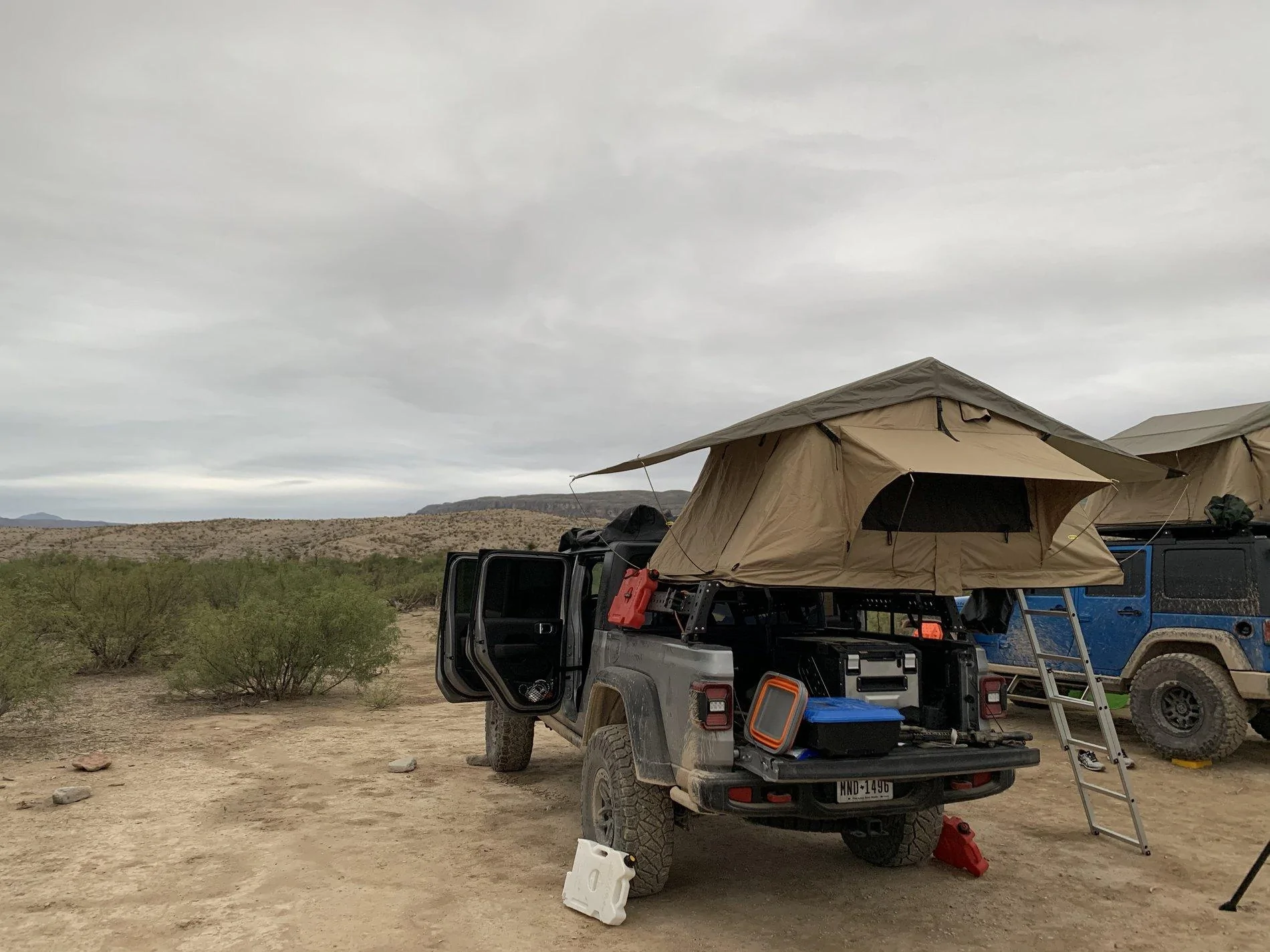 Jeep Gladiator Gladiator specific cross bars & bed racks now available! IMG_0966