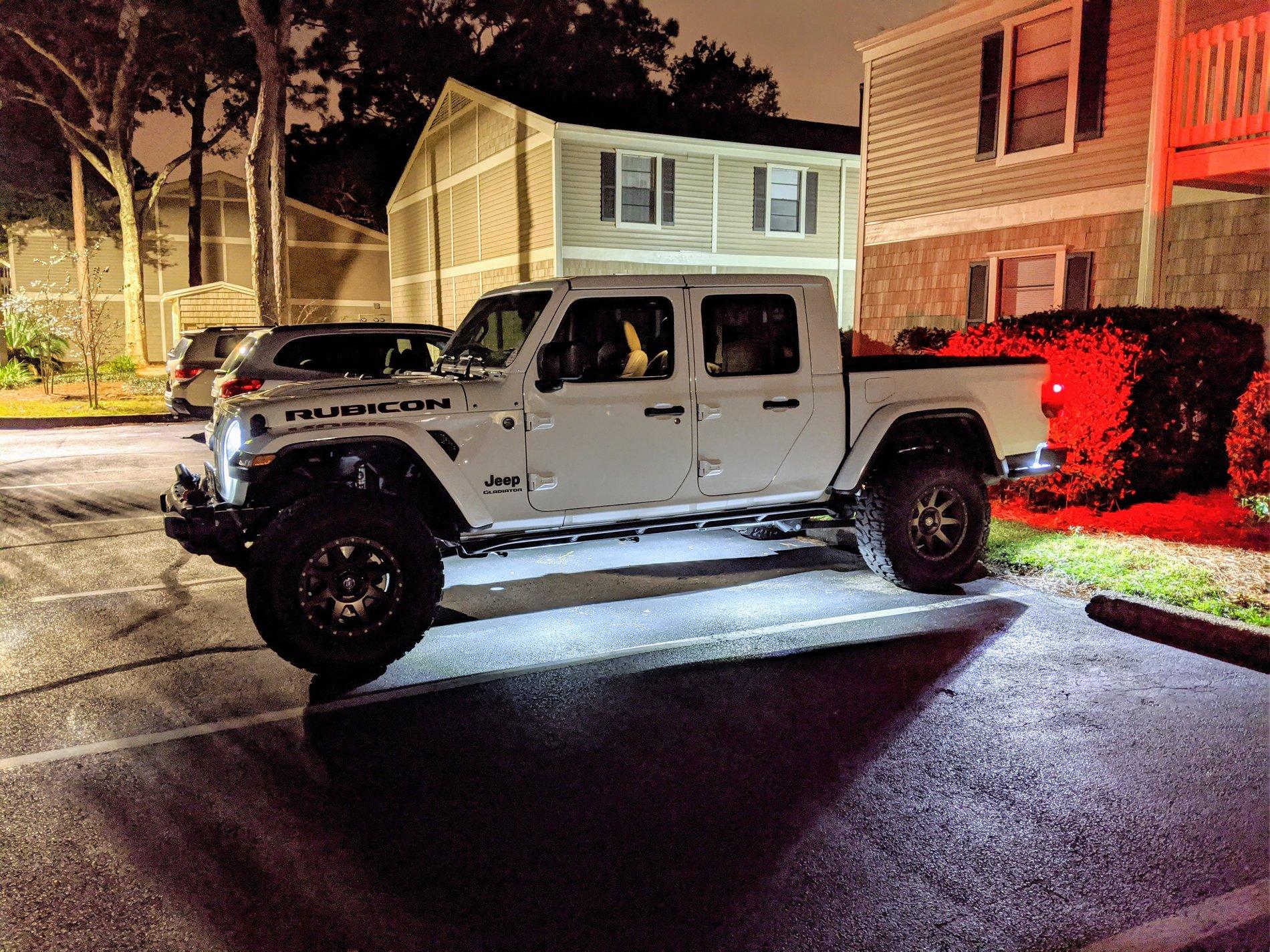 Jeep Gladiator Rock Lights tied to bed lights and reverse IMG_20191115_174800