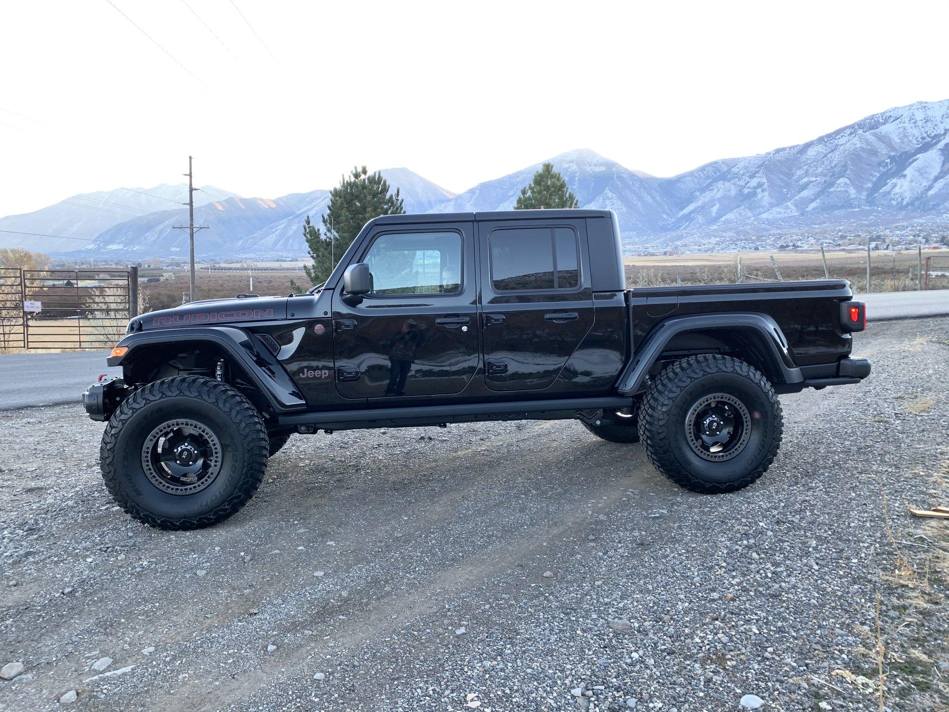 Jeep Gladiator Anyone have photos of Leveling kit on Rubicon 2” mopar? 314B3C2B-2CA8-402D-B19C-52AADE939011
