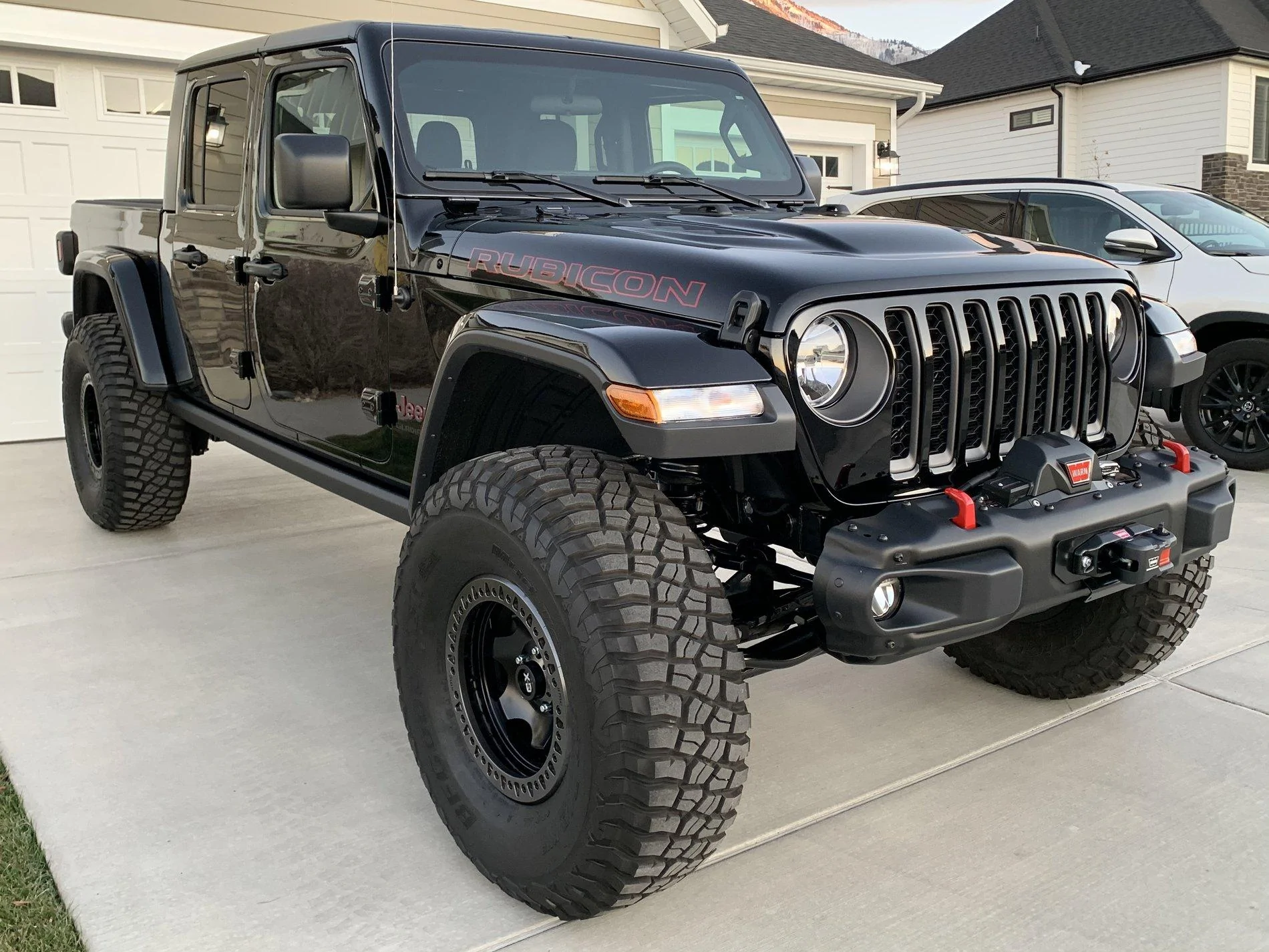 Jeep Gladiator Anyone have photos of Leveling kit on Rubicon 2” mopar? CD1C0F79-93AB-4DEC-AB74-1F423C6BD698