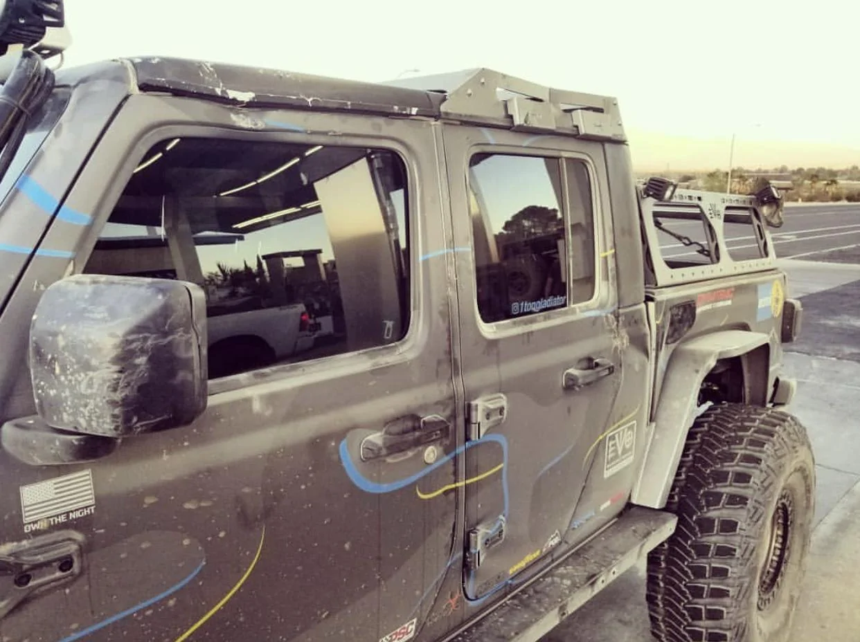 Jeep Gladiator STING GRAY Gladiator JT Club 829AEC58-CC68-4297-AC4E-C534A05B14D8