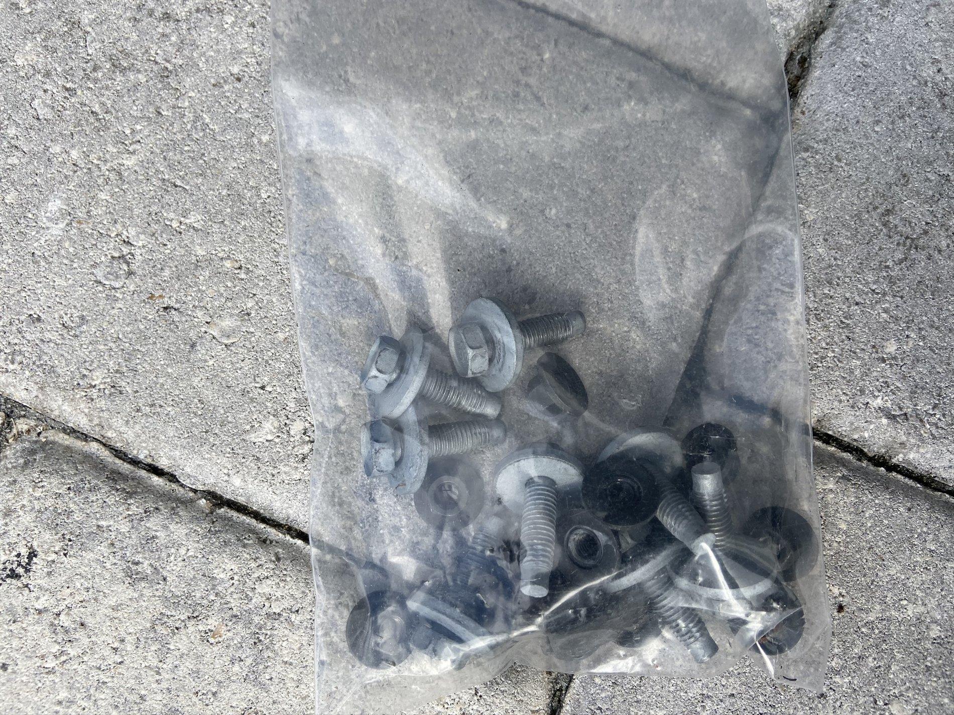 Jeep Gladiator Rubicon rock rails with bolts FEB85FF6-B0AC-453C-90B1-9A64E46F21FC