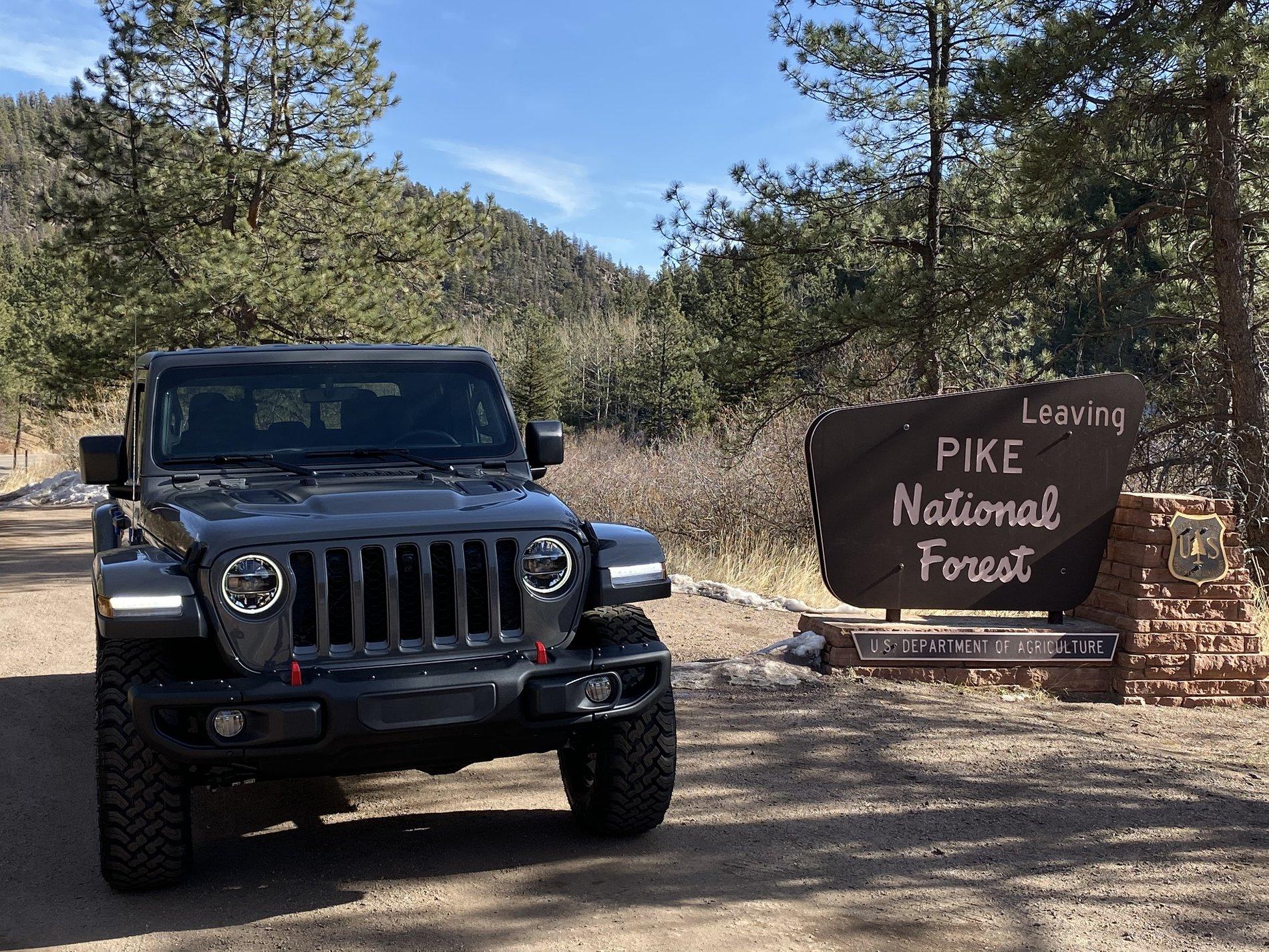 Jeep Gladiator STING GRAY Gladiator JT Club 80156D81-8AAB-48C2-A074-A120C548DA66