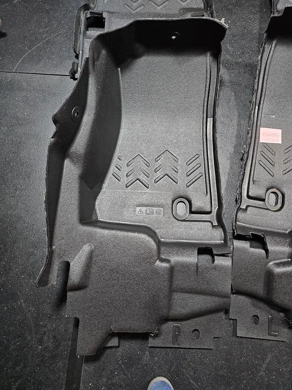 Jeep Gladiator Armorlite Flooring 20251119_074840