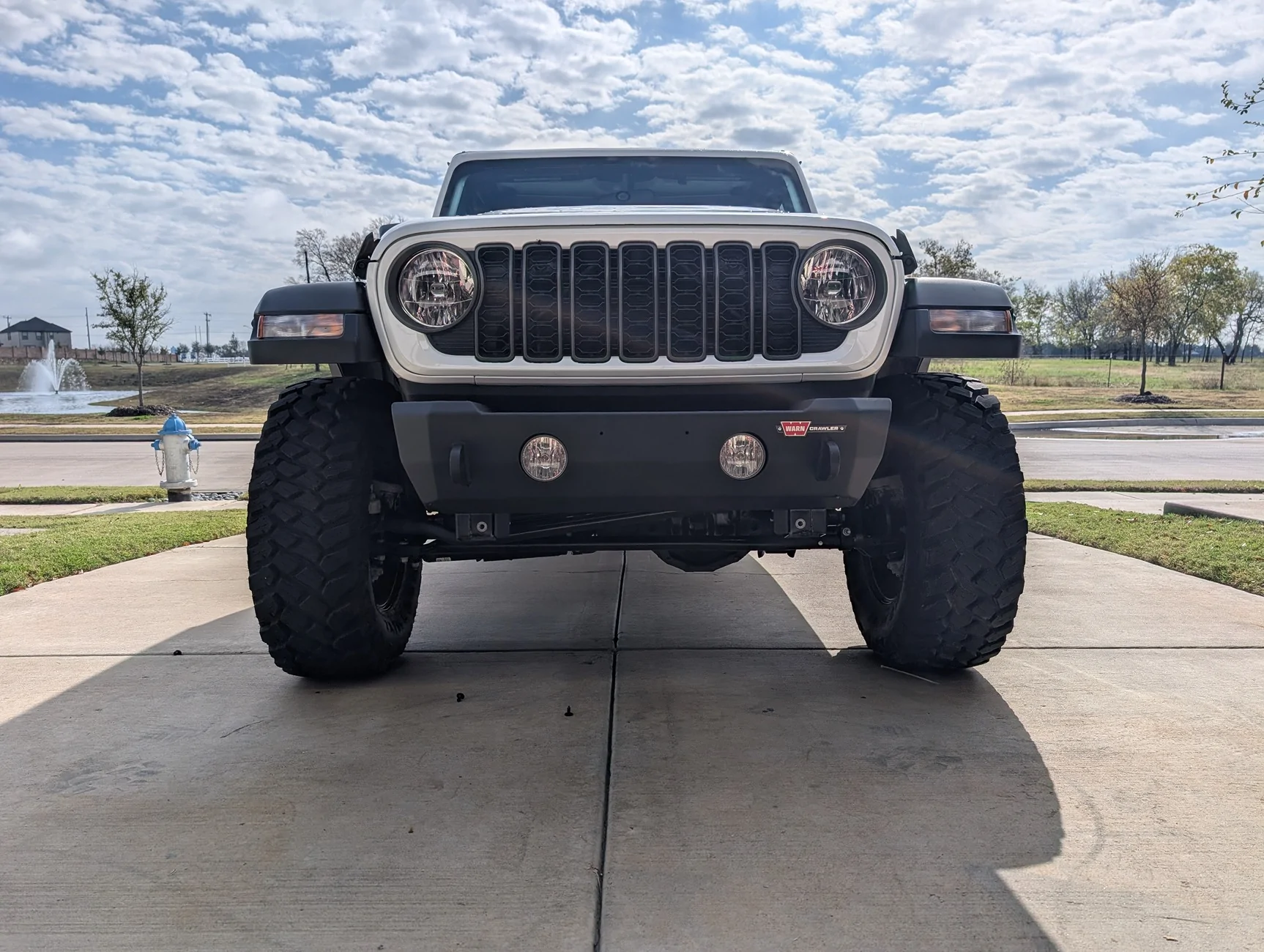 Jeep Gladiator Warn Crawler Stubby Front Bumper PXL_20251121_164827388