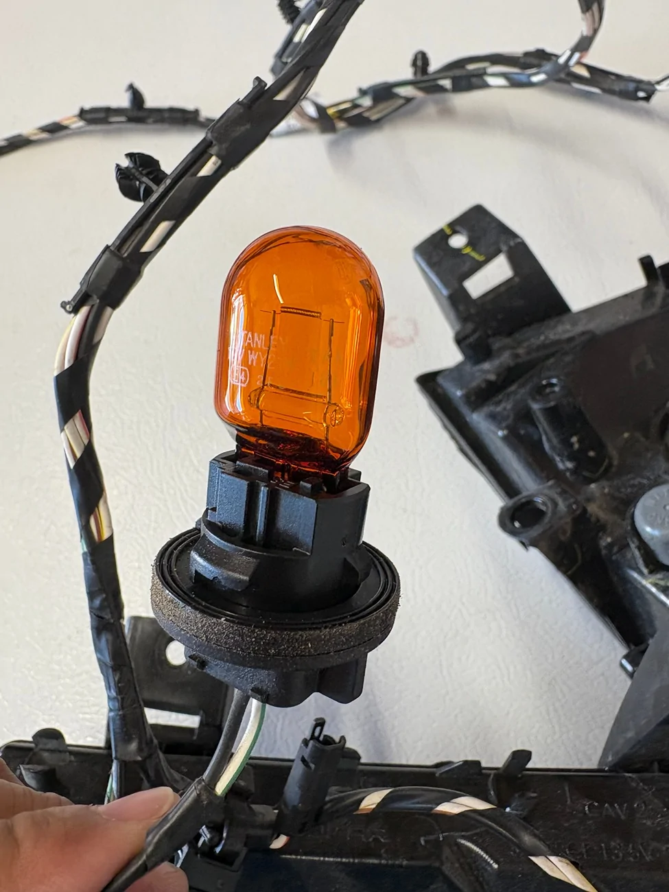 Jeep Gladiator Take offs OEM Mopar Turn Signal Housings (2021 Gladiator Mojave) – Halogen – Fits 2020–2024 JT IMG_0005
