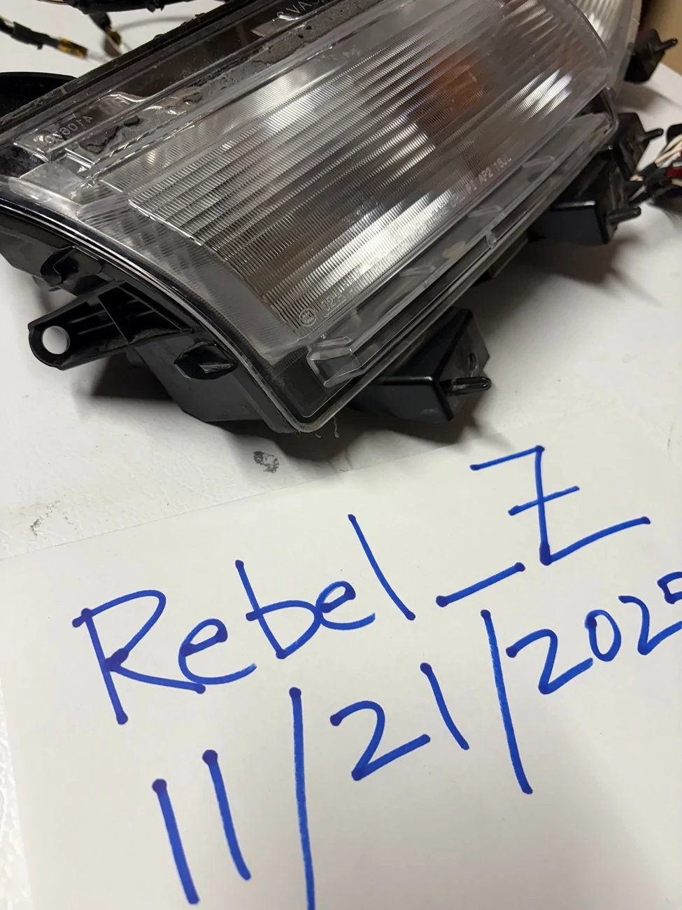 Jeep Gladiator Take offs OEM Mopar Turn Signal Housings (2021 Gladiator Mojave) – Halogen – Fits 2020–2024 JT IMG_0002