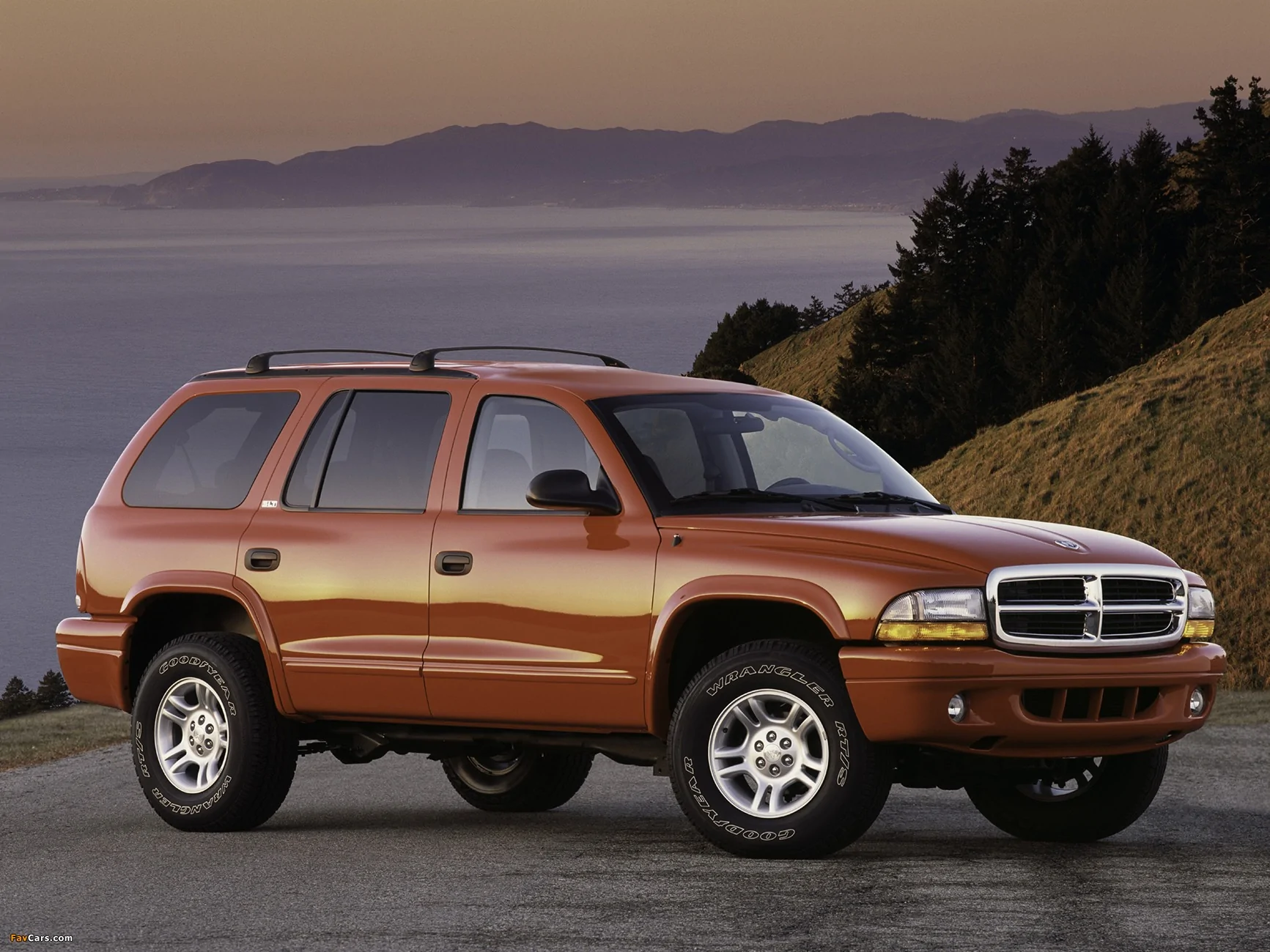 dodge-durango-2003-7-2694951241.webp