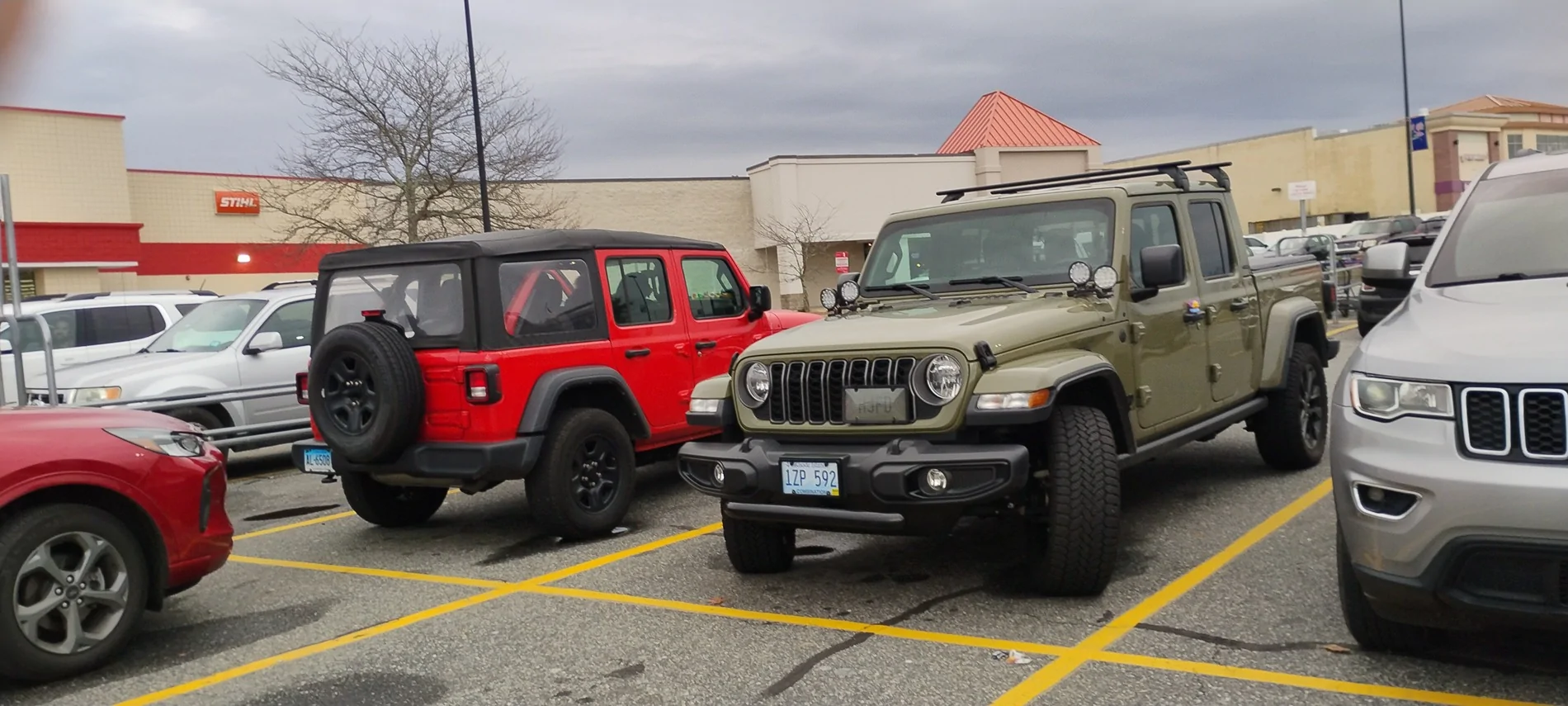 Jeep Gladiator new to the forum 1000012720