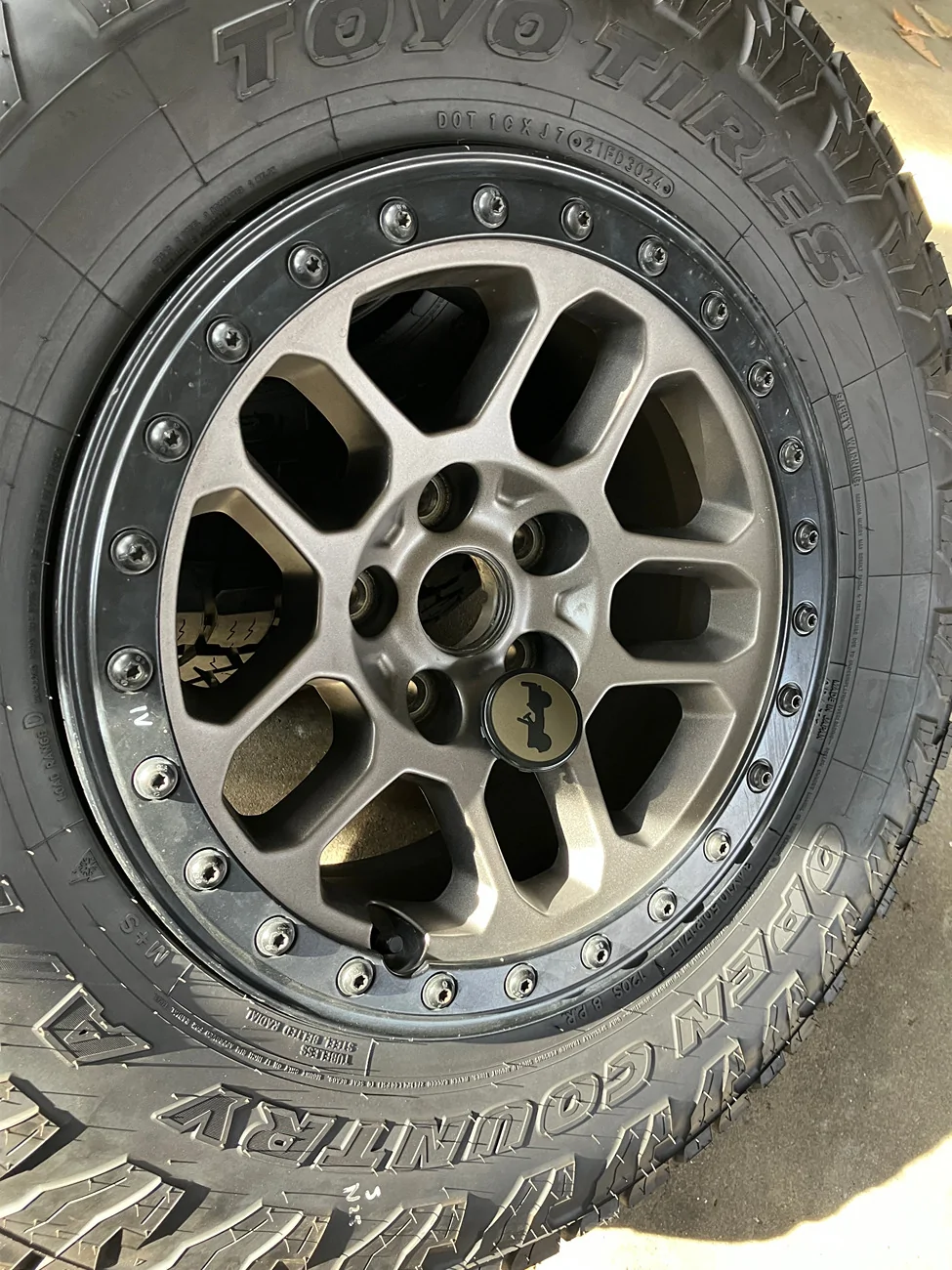 Jeep Gladiator (Reduced) 5 x Mopar Beadlock Capable Wheels 8x17 +12 offset with Toyo ATIII 34x10.5r17 IMG_6568