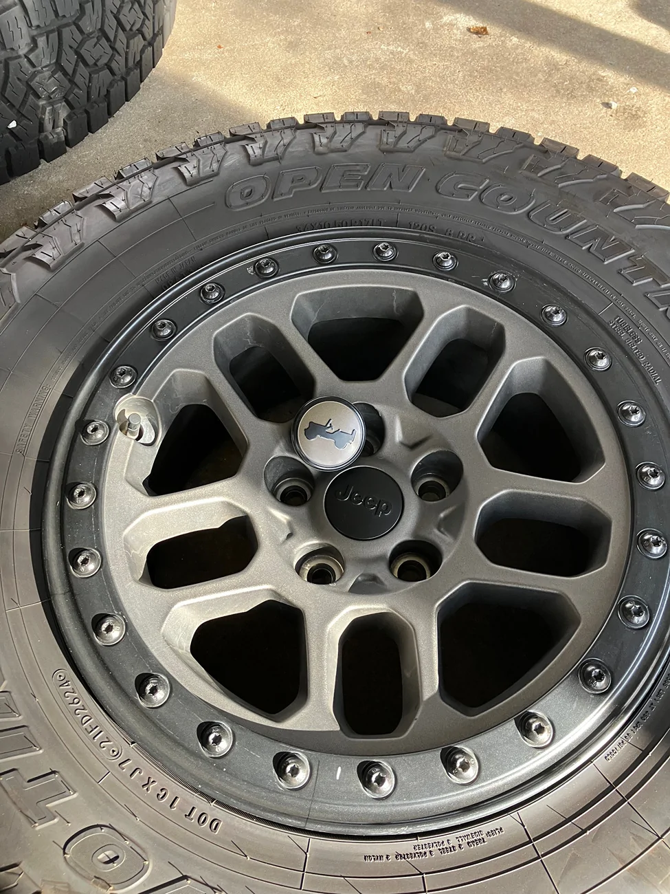 Jeep Gladiator (Reduced) 5 x Mopar Beadlock Capable Wheels 8x17 +12 offset with Toyo ATIII 34x10.5r17 IMG_6564