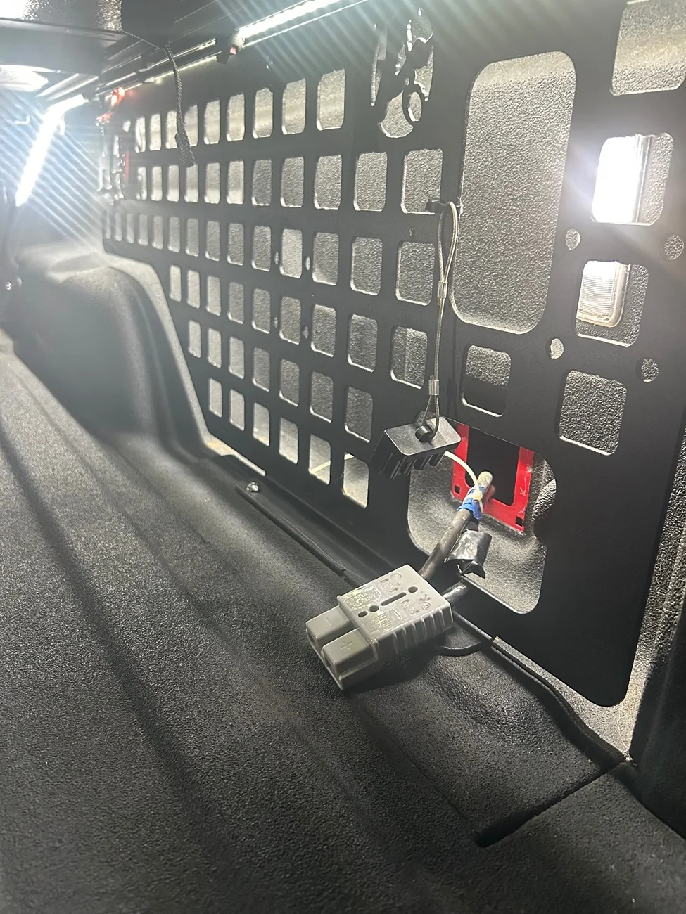 Jeep Gladiator Anderson Plug / Connector in bed. IMG_5183