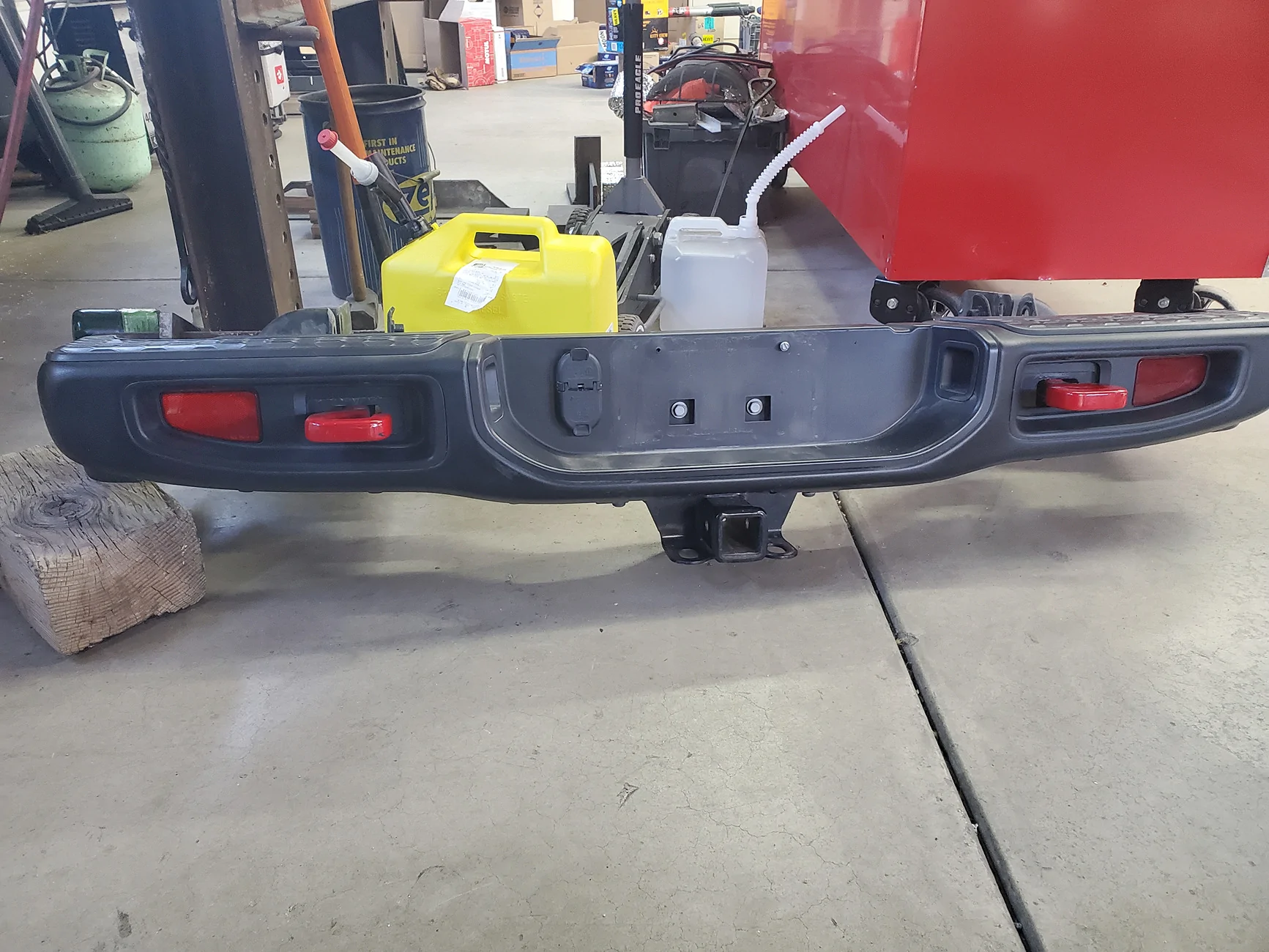 Jeep Gladiator 2001 Rubicon rear steel bumper complete 20251123_131827