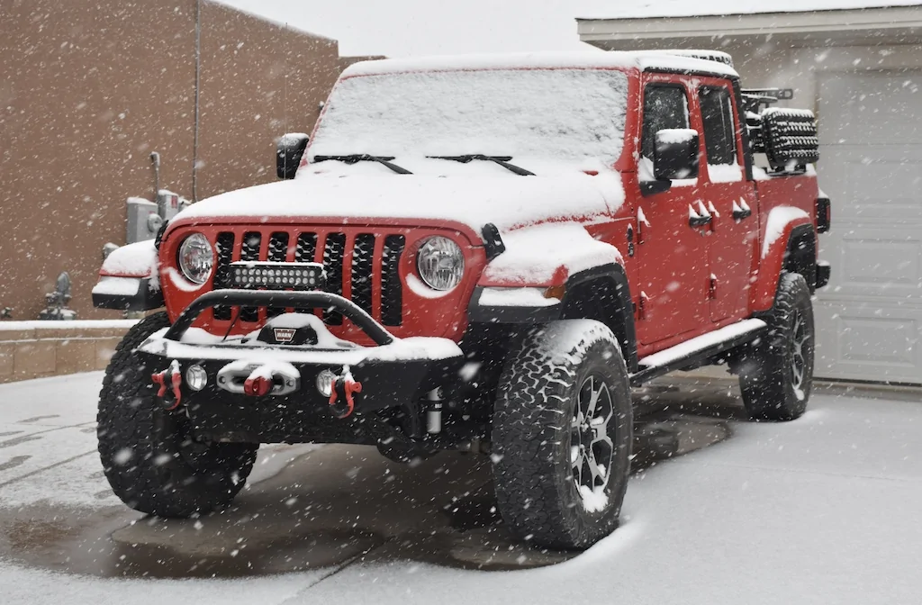 Jeep Gladiator Help me choose a stubby front bumper Glad2