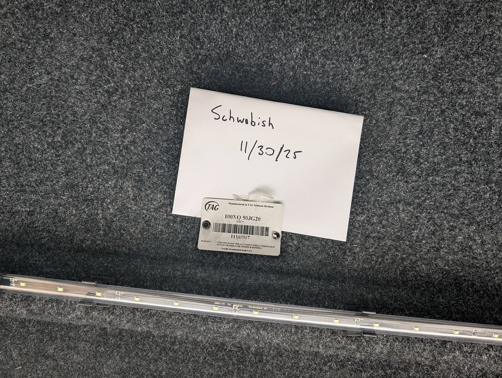 Jeep Gladiator Leer 100XQ Topper - Snazzberry PXL_20251130_194510662