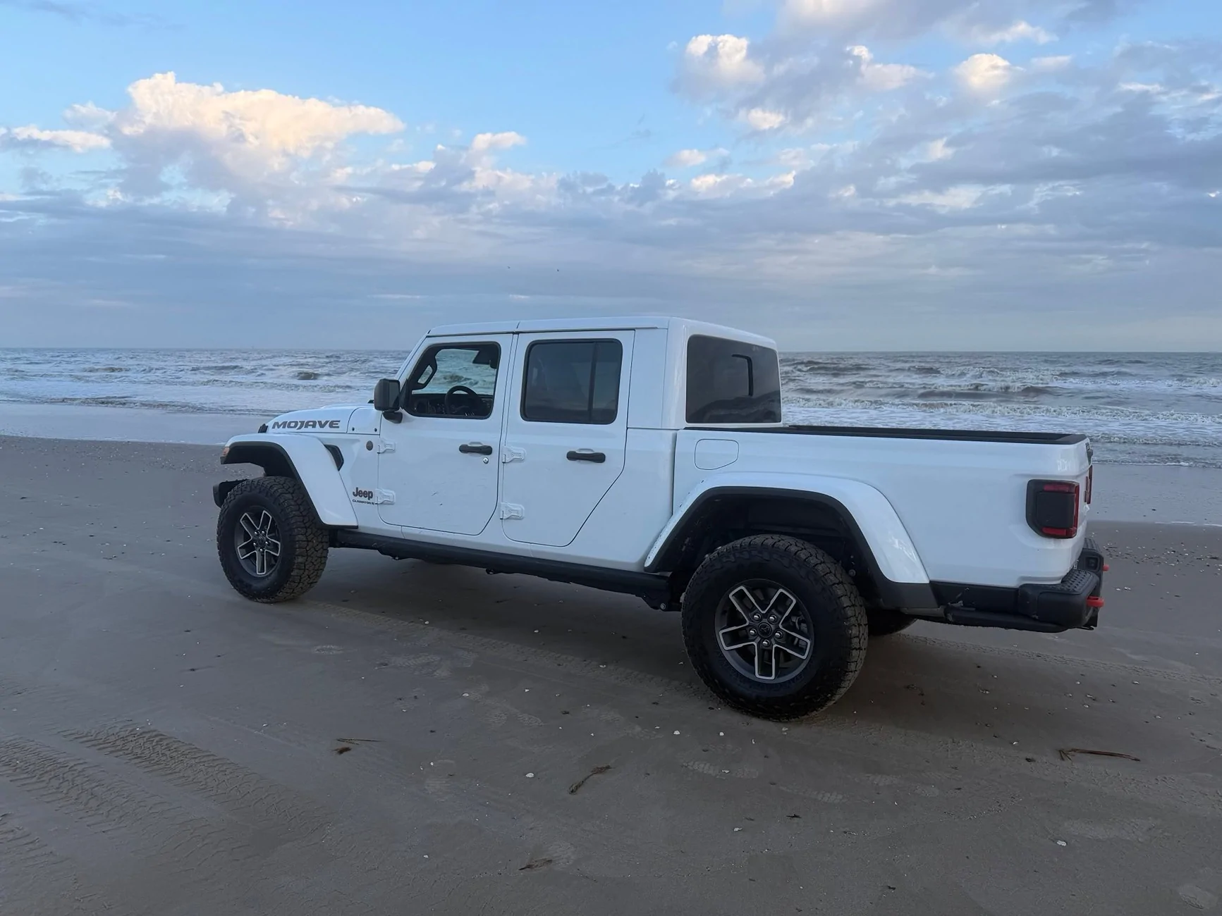 Jeep Gladiator BRIGHT WHITE Gladiator JT Club IMG_8109
