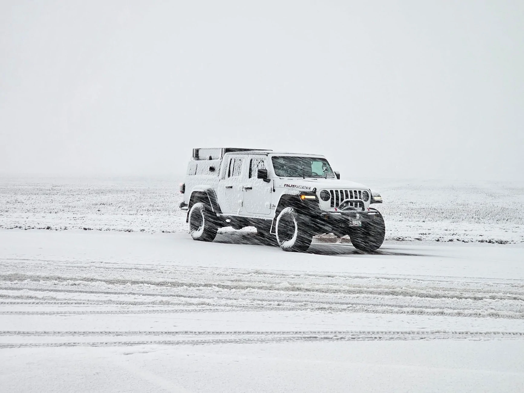 Jeep Gladiator BRIGHT WHITE Gladiator JT Club 589834136_10164151321959172_4227248244593947952_n